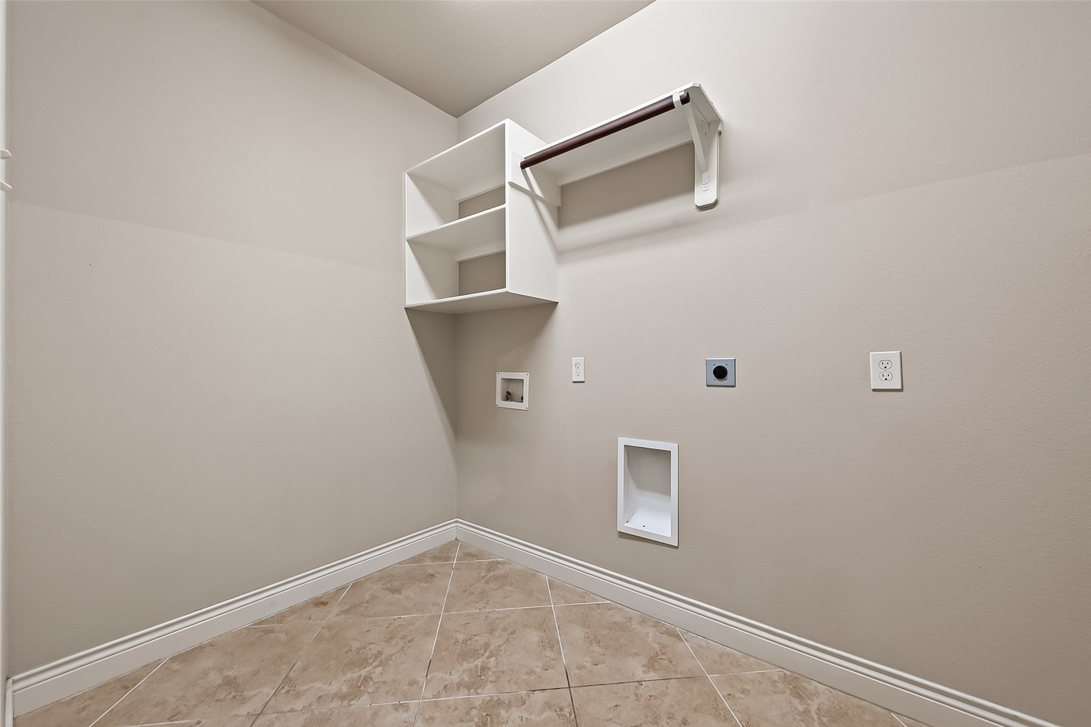 27119 Naples Run Lane Property Photo 33