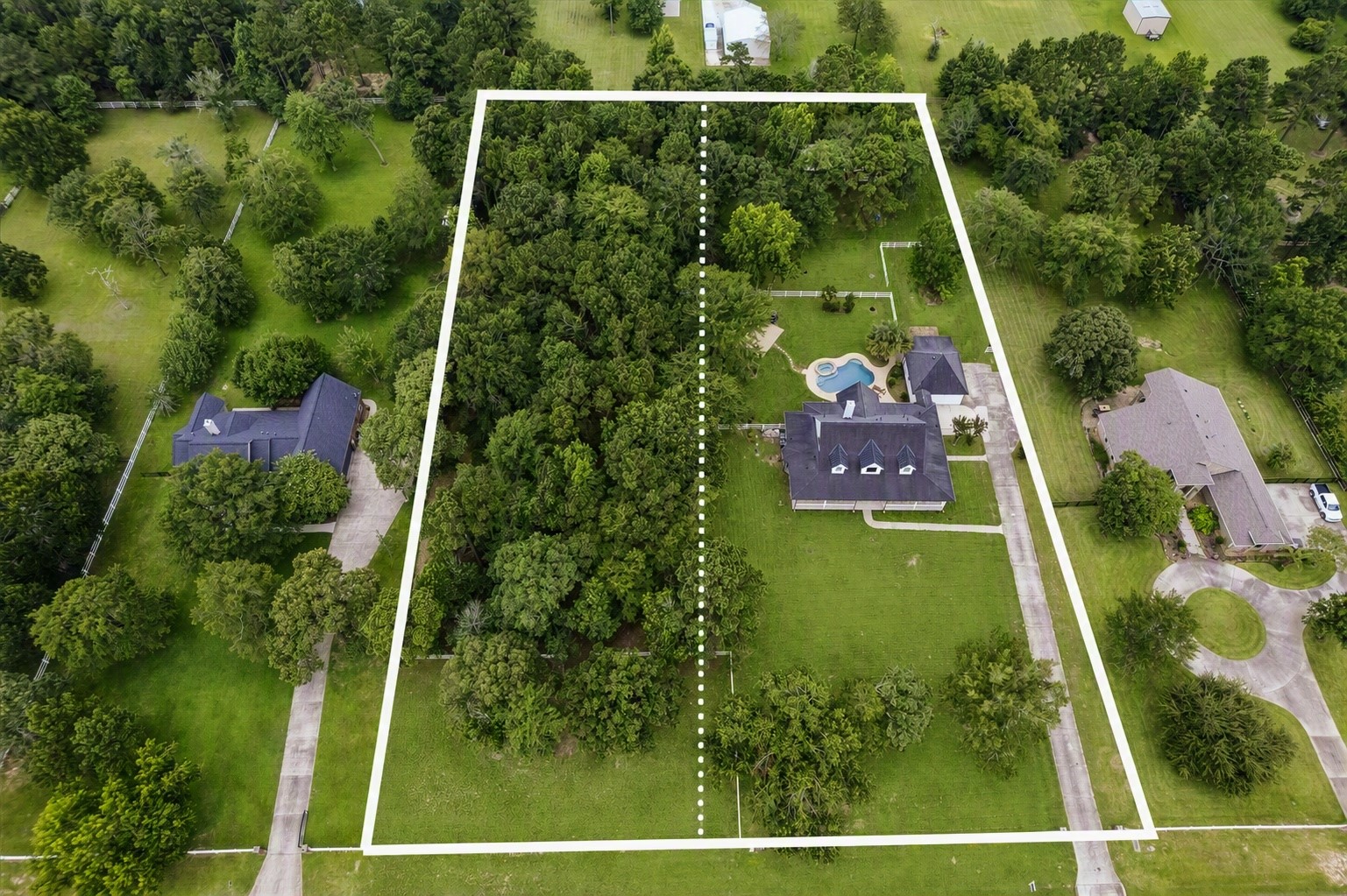 9064 Grand Lake Estates Drive Property Photo 2