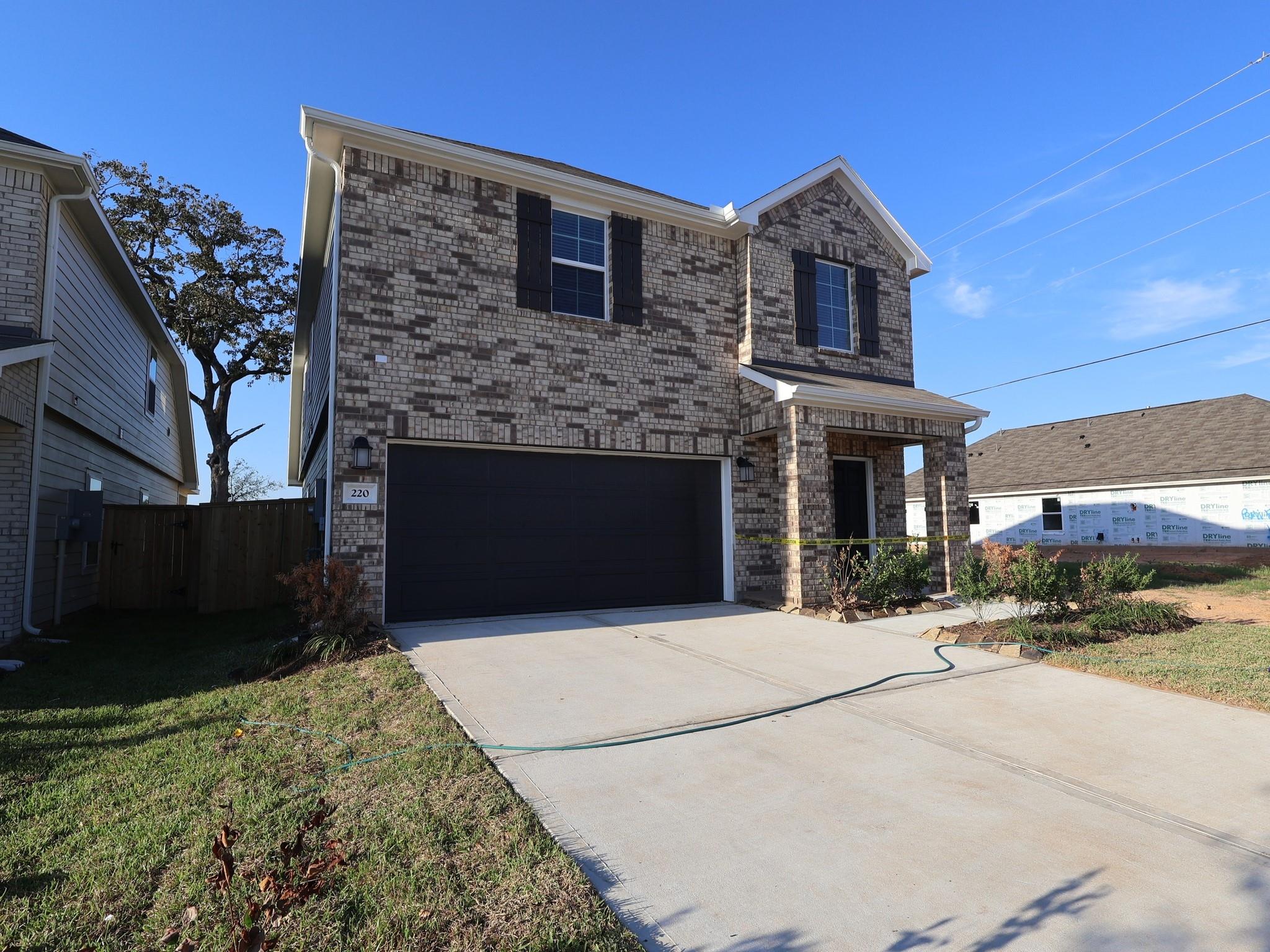 220 Hazy Pines Lane, Willis Tx 77378 Property Photo 9