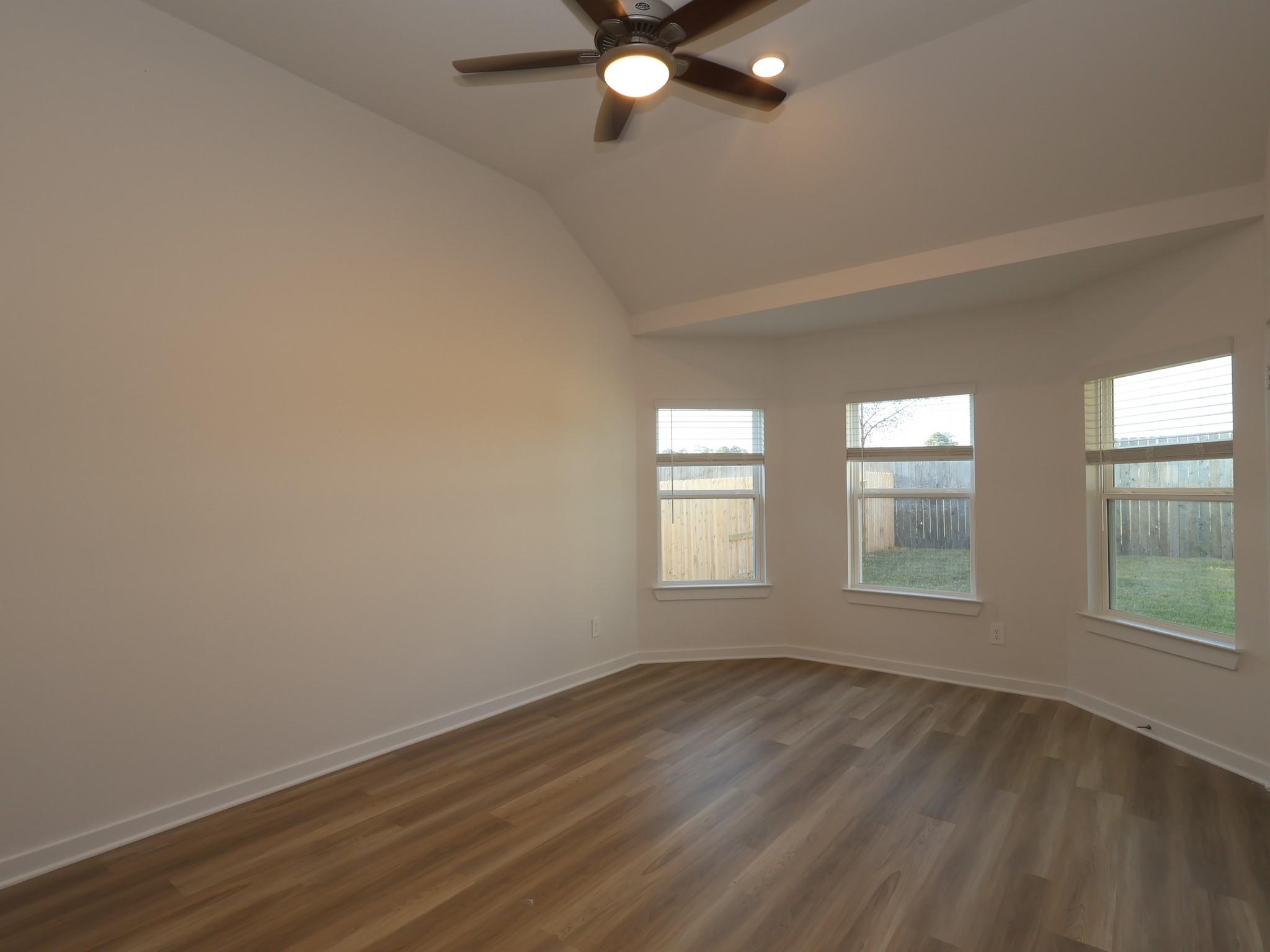 220 Hazy Pines Lane, Willis Tx 77378 Property Photo 12