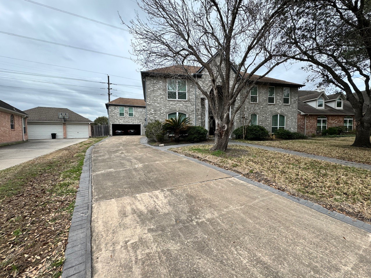 9303 Bent Spur Lane Property Photo 2