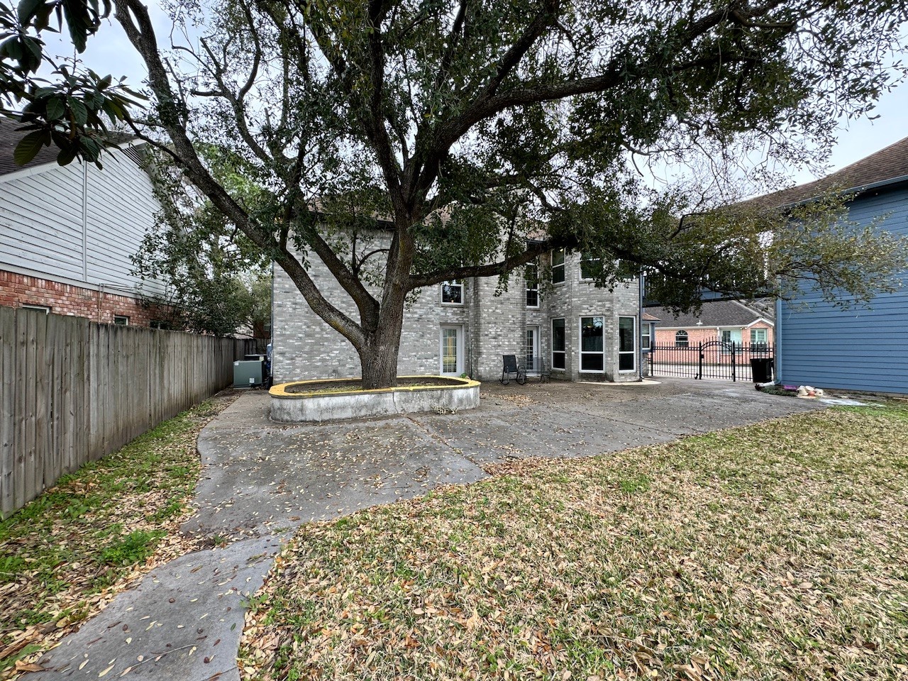 9303 Bent Spur Lane Property Photo 35
