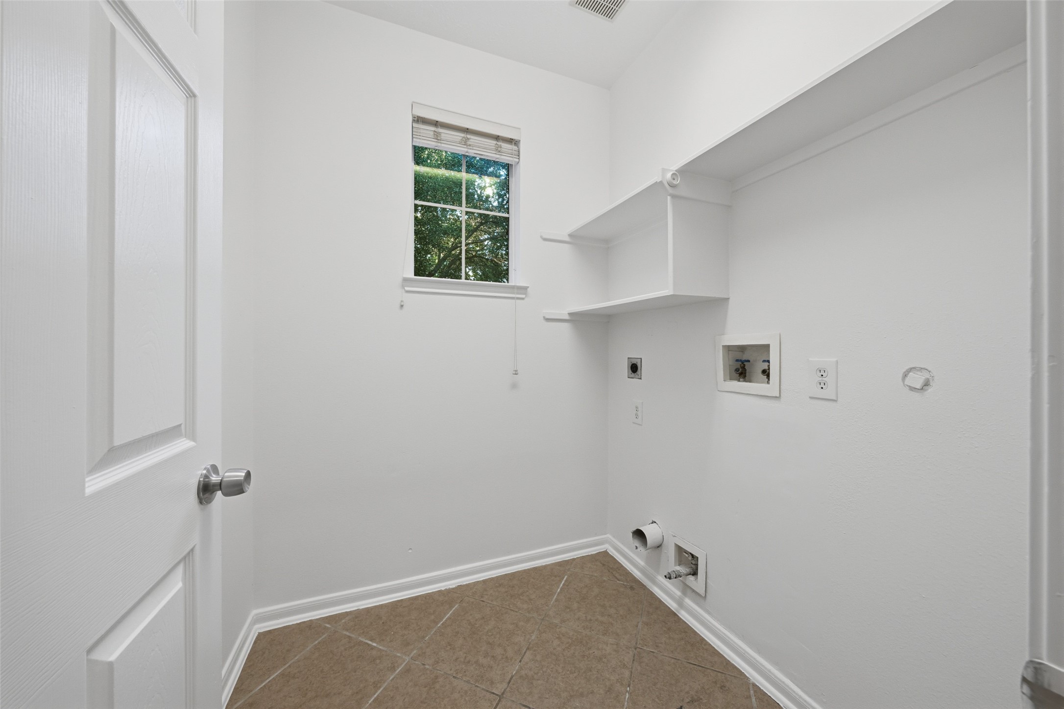 10434 Antelope Alley Property Photo 8