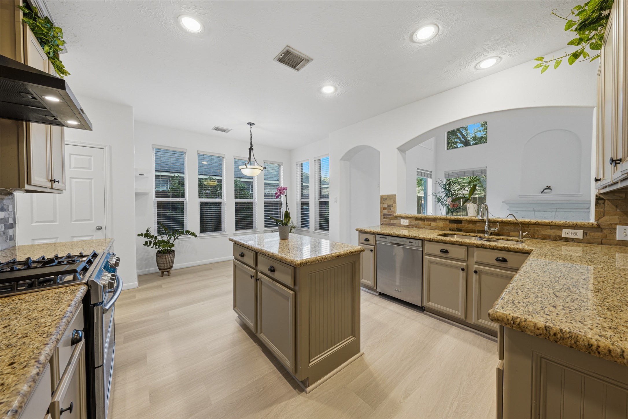 10434 Antelope Alley Property Photo 12