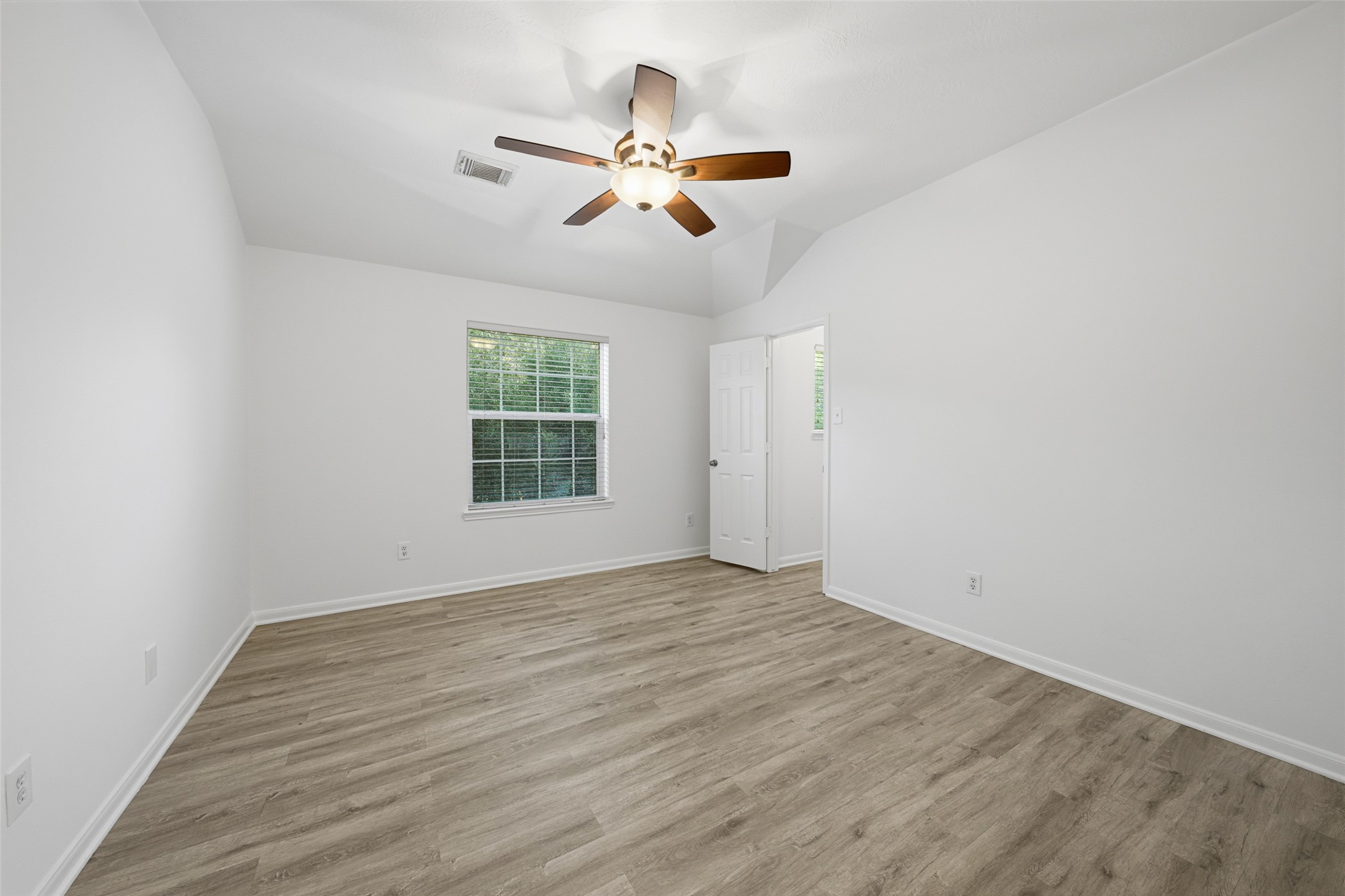 10434 Antelope Alley Property Photo 29