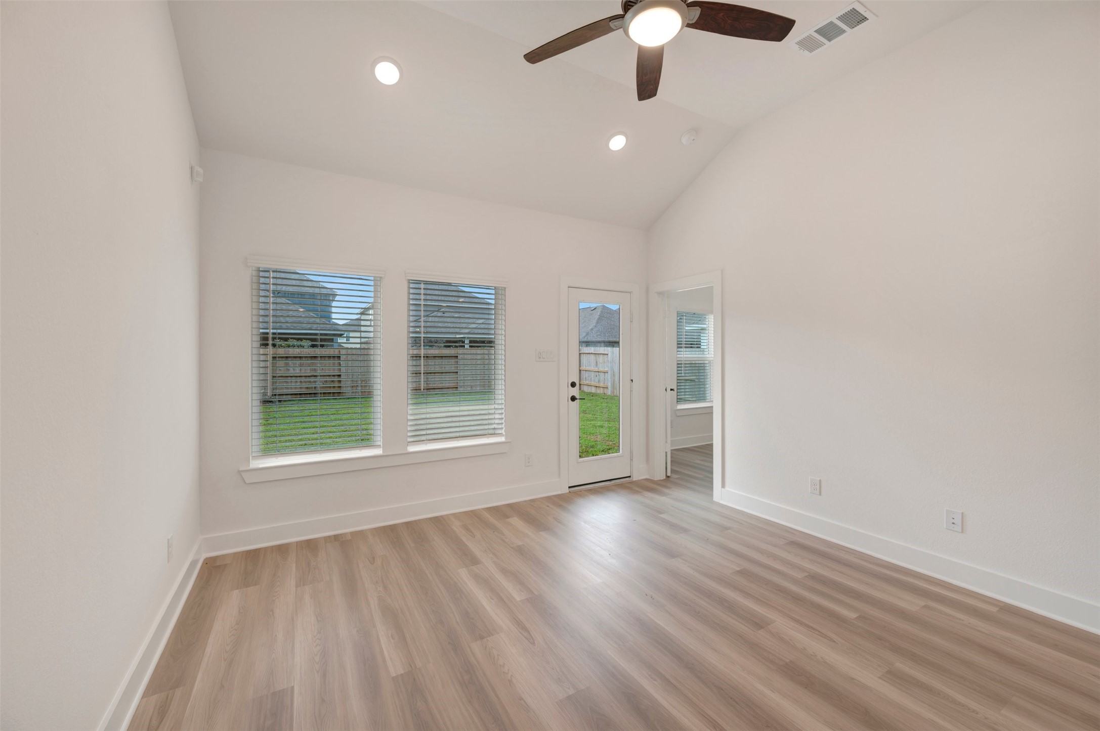 8238 Blue Shell Lane Property Photo 4