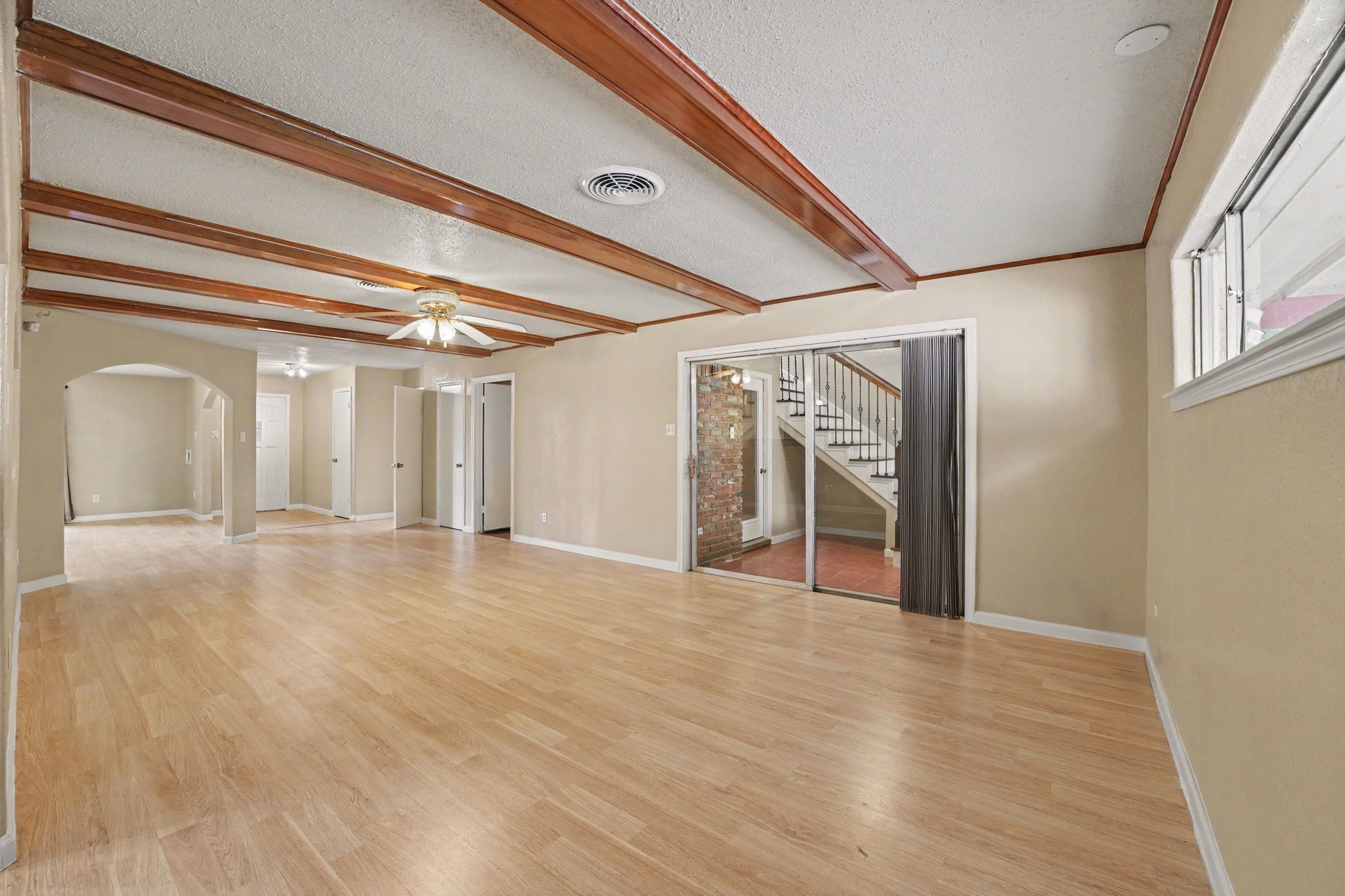 1710 Oaks Drive Property Photo 5