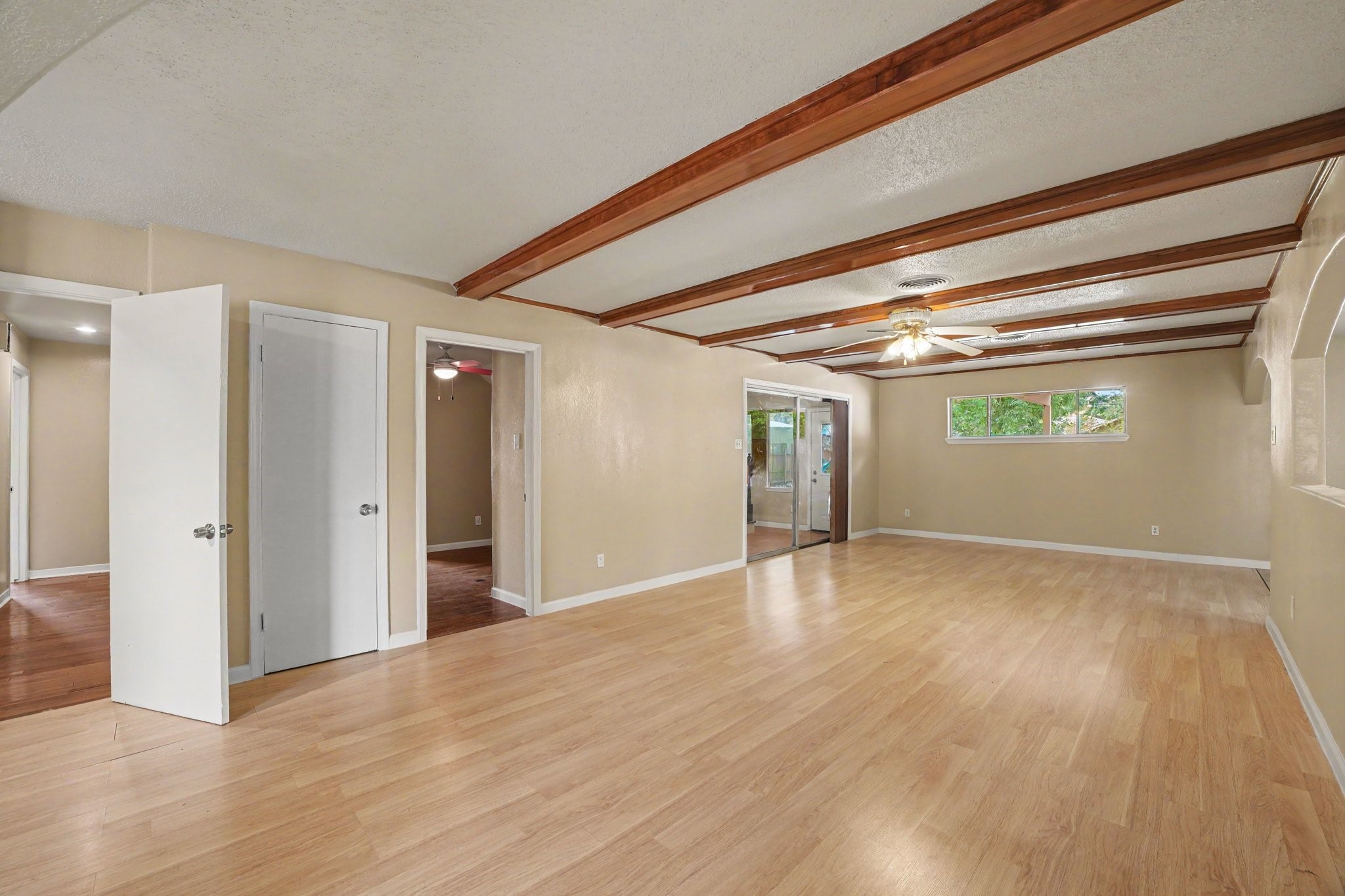 1710 Oaks Drive Property Photo 6