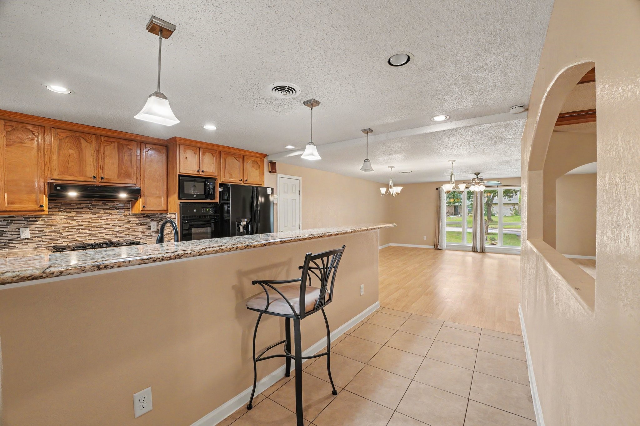 1710 Oaks Drive Property Photo 9