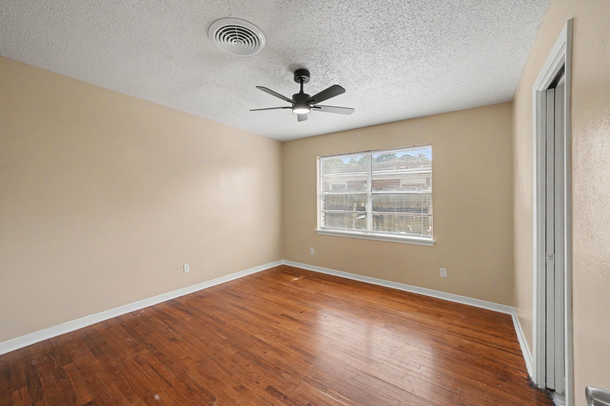 1710 Oaks Drive Property Photo 20