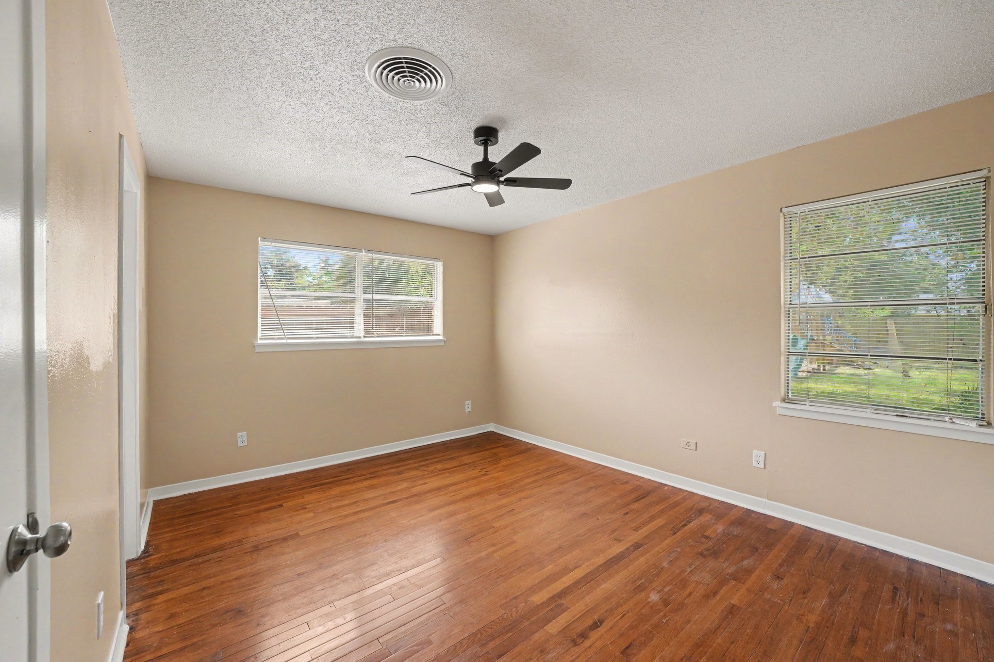1710 Oaks Drive Property Photo 24