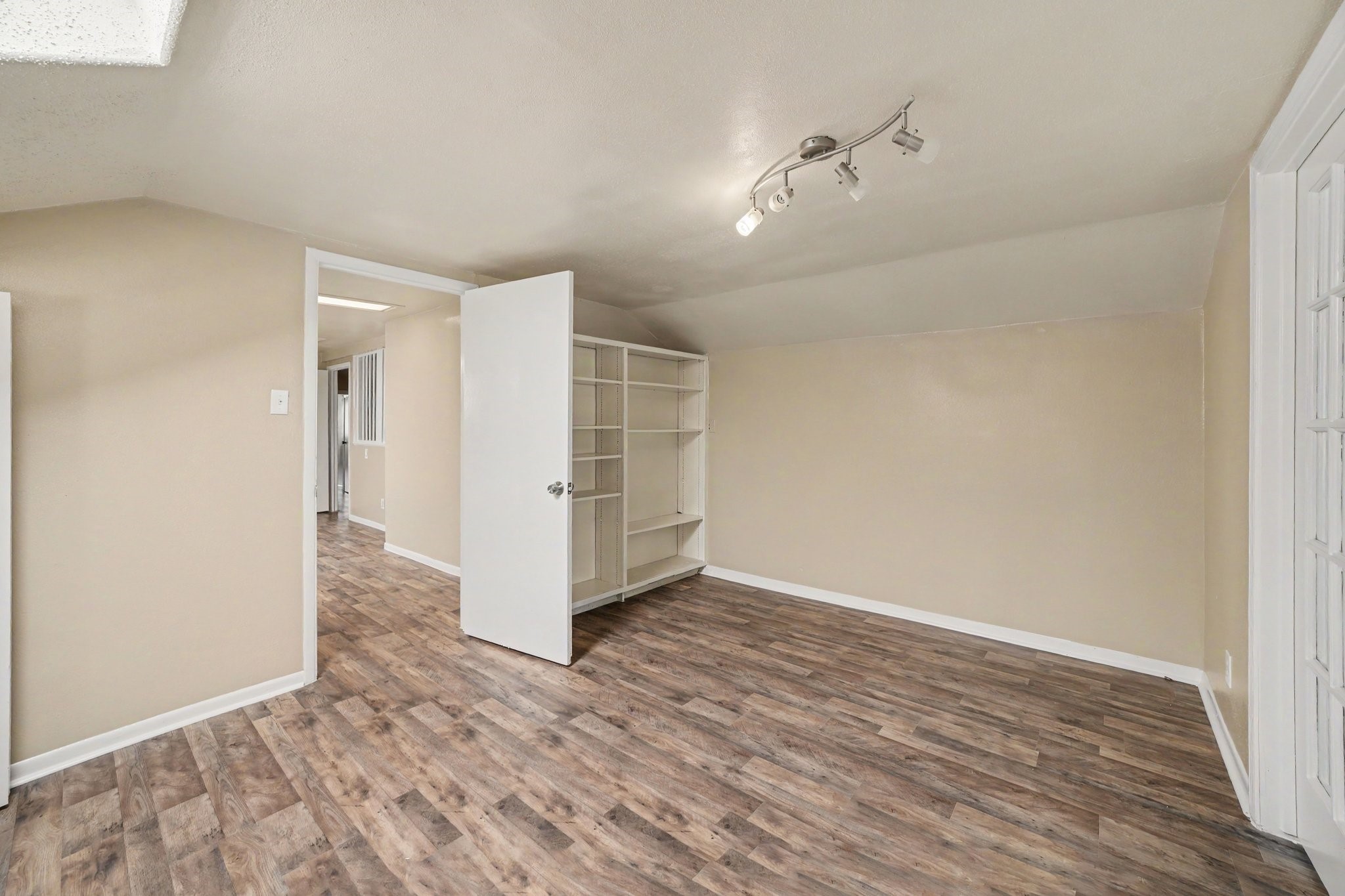 1710 Oaks Drive Property Photo 32