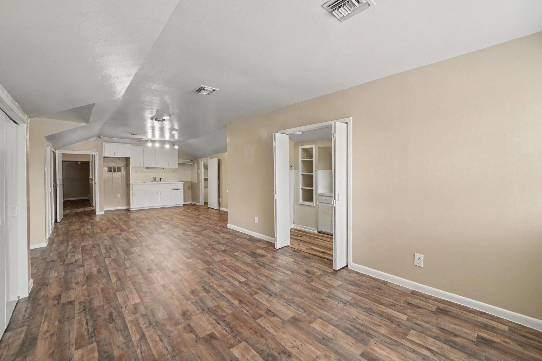 1710 Oaks Drive Property Photo 41