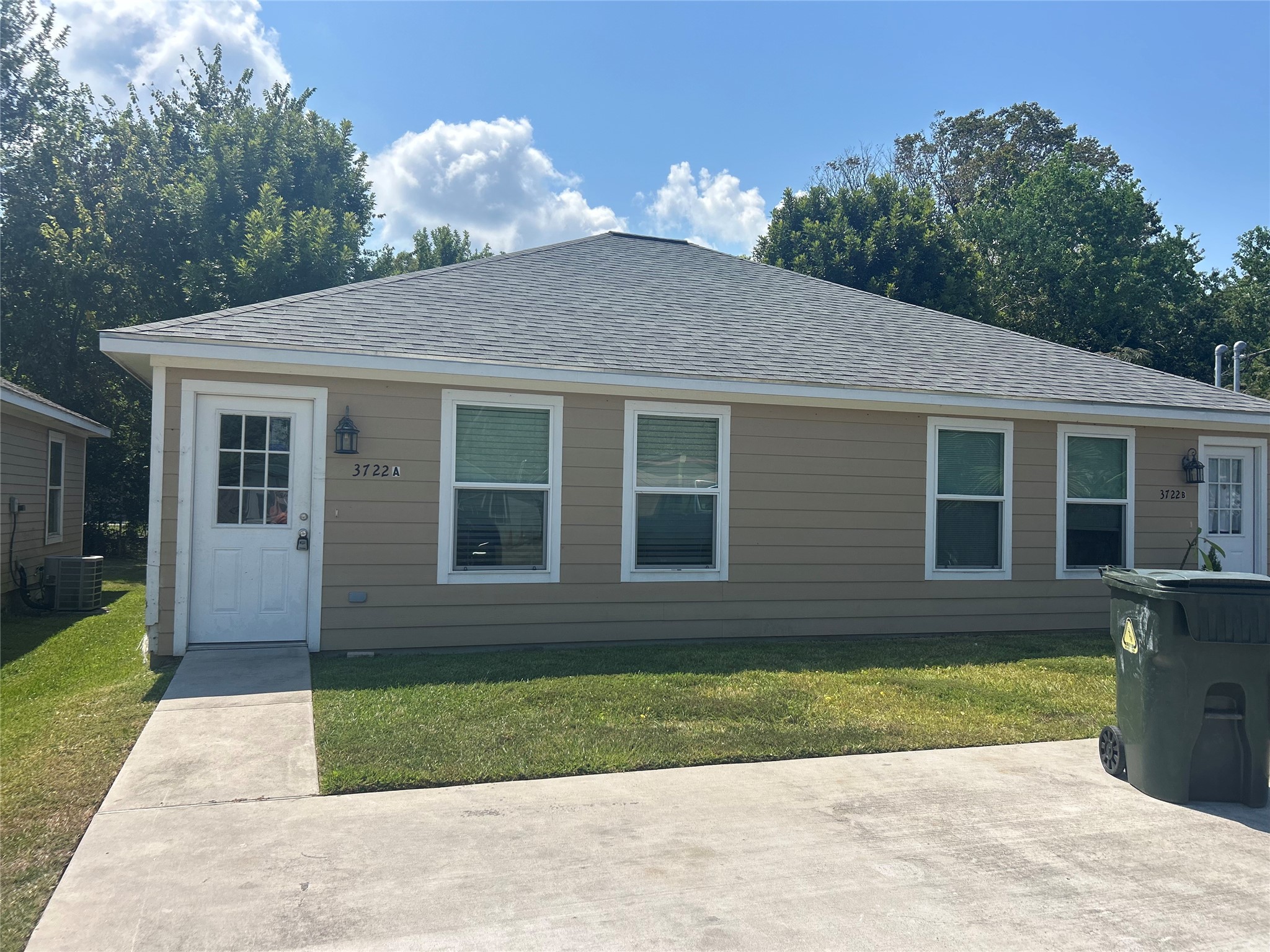 3722 Putnam Drive A Property Photo 1