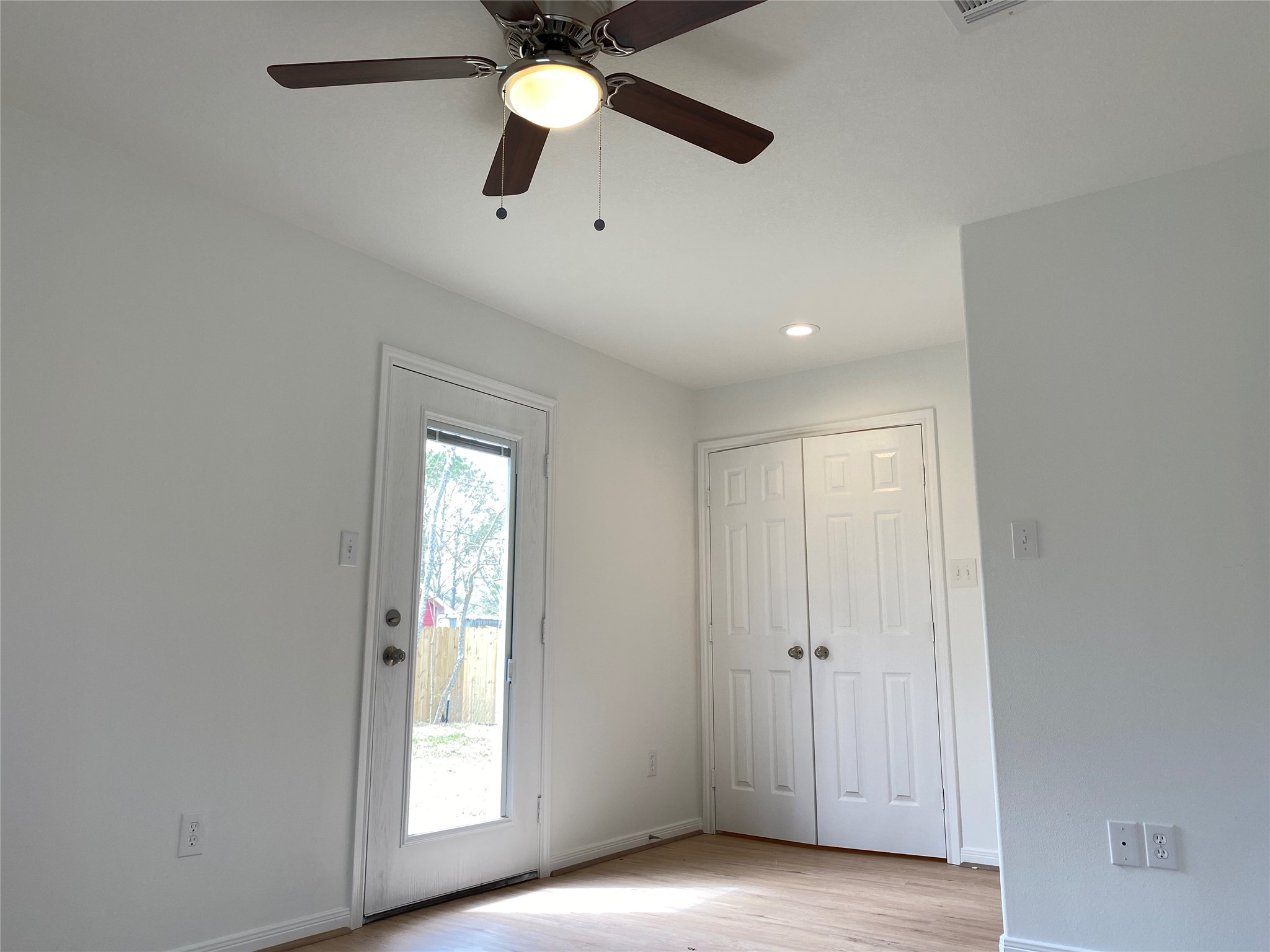 3722 Putnam Drive A Property Photo 14