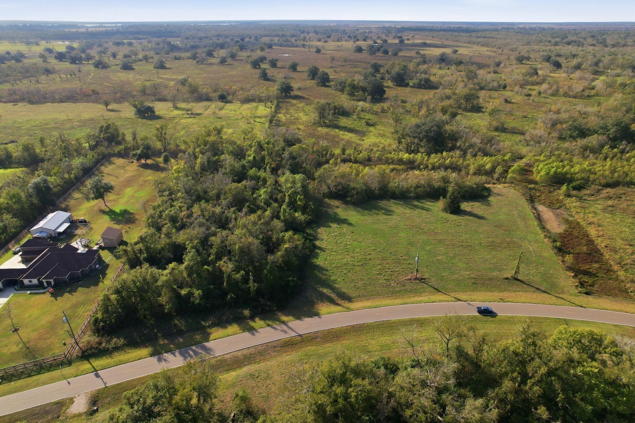22818 Pittman Drive Property Photo 6