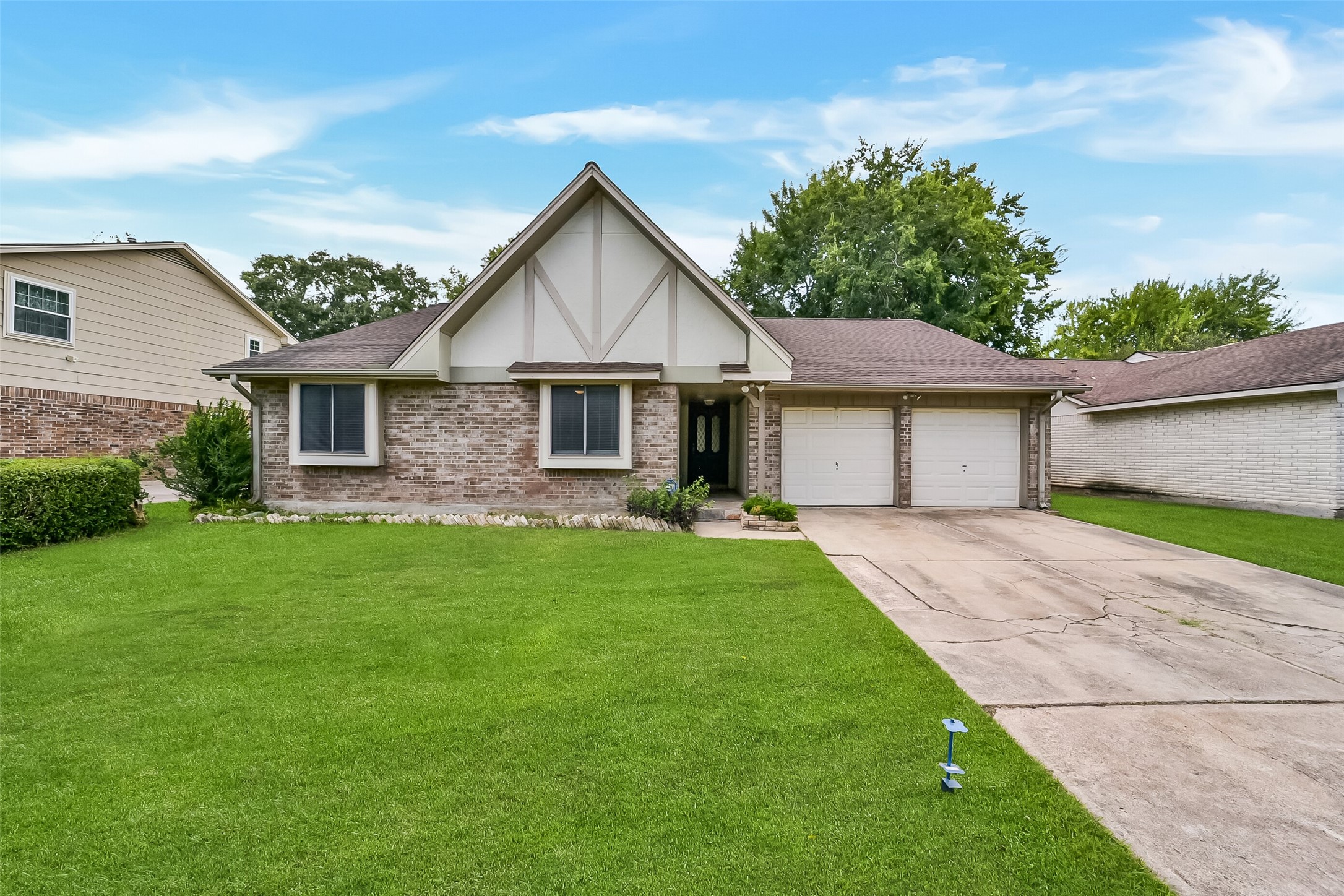 15122 Cedar Ridge Drive Property Photo 3