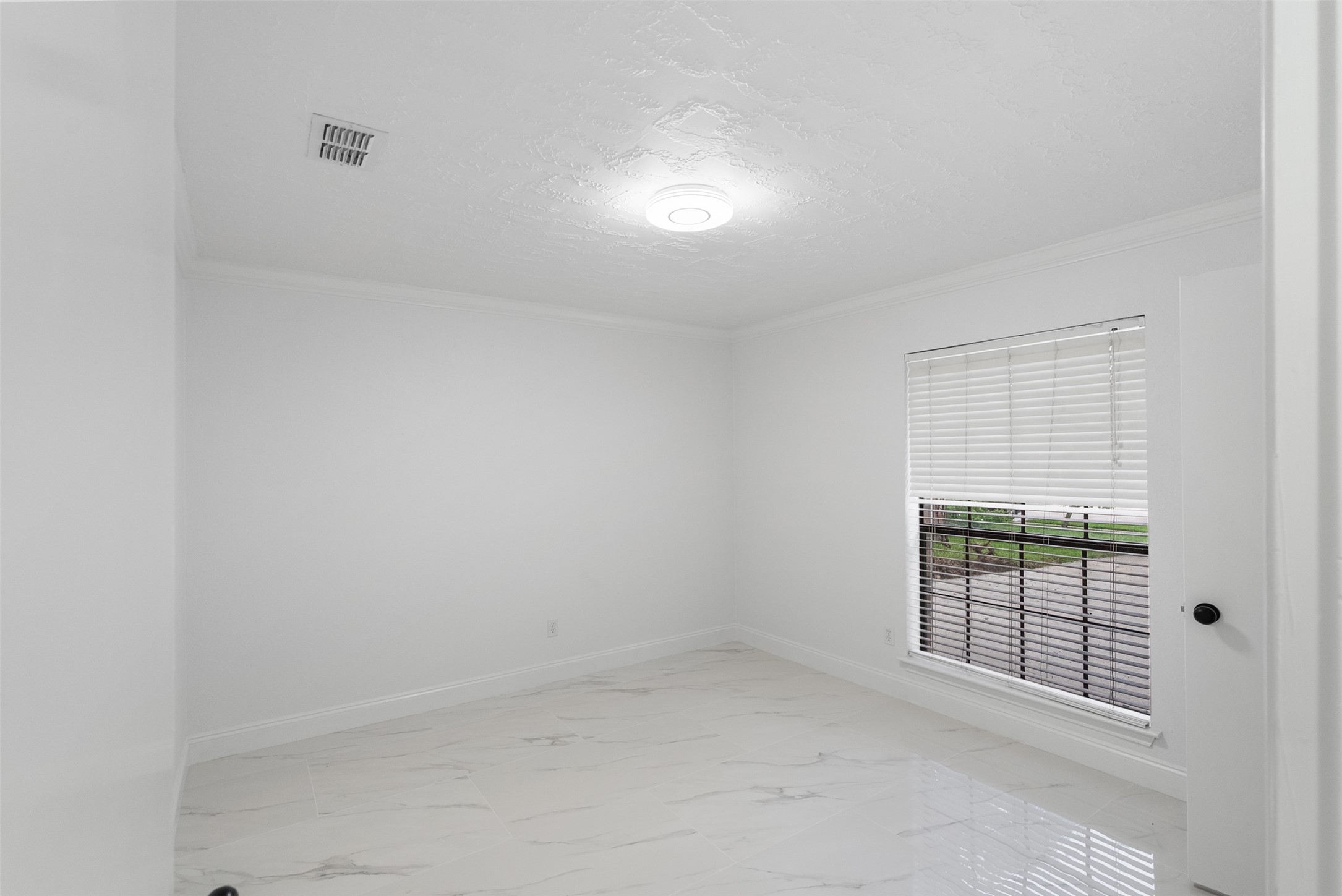 611 Muirwood Lane Property Photo 8