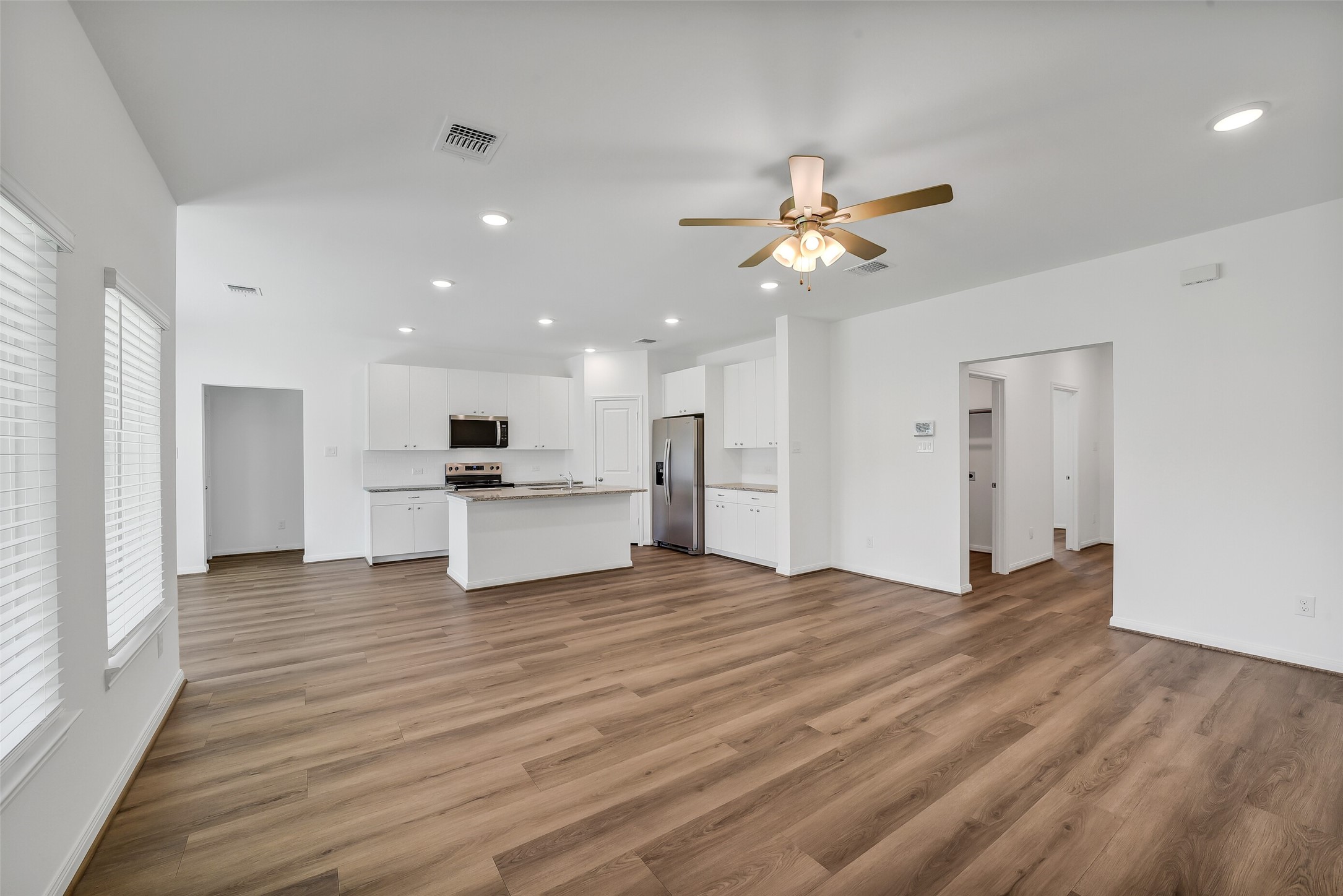 13614 Pine Drive Property Photo 5