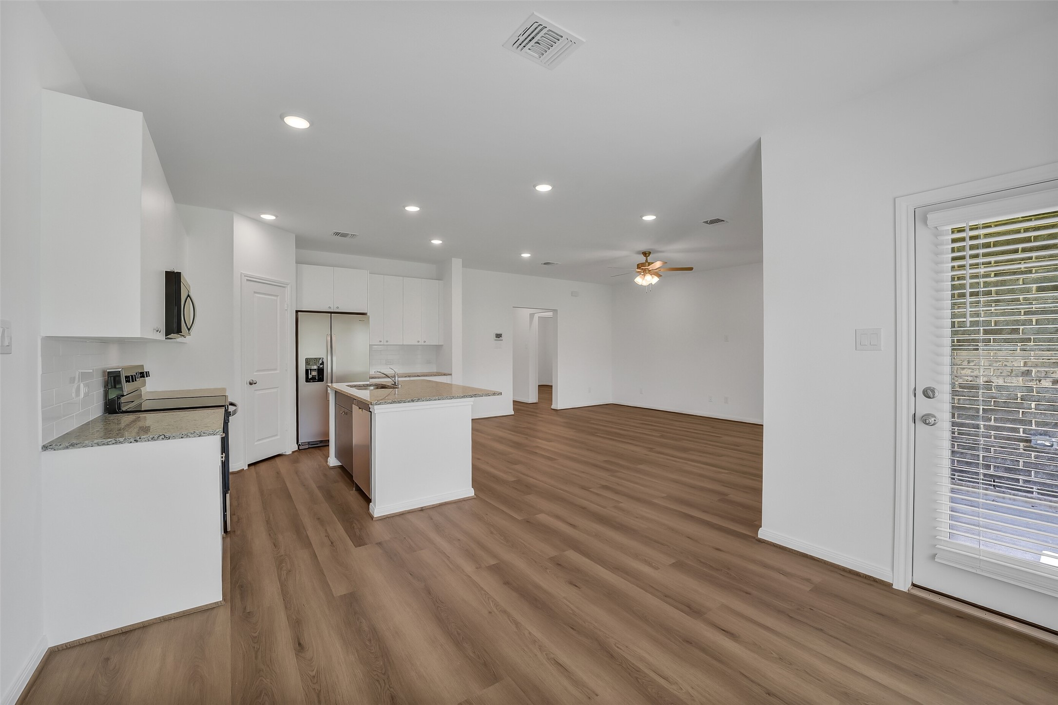 13614 Pine Drive Property Photo 11