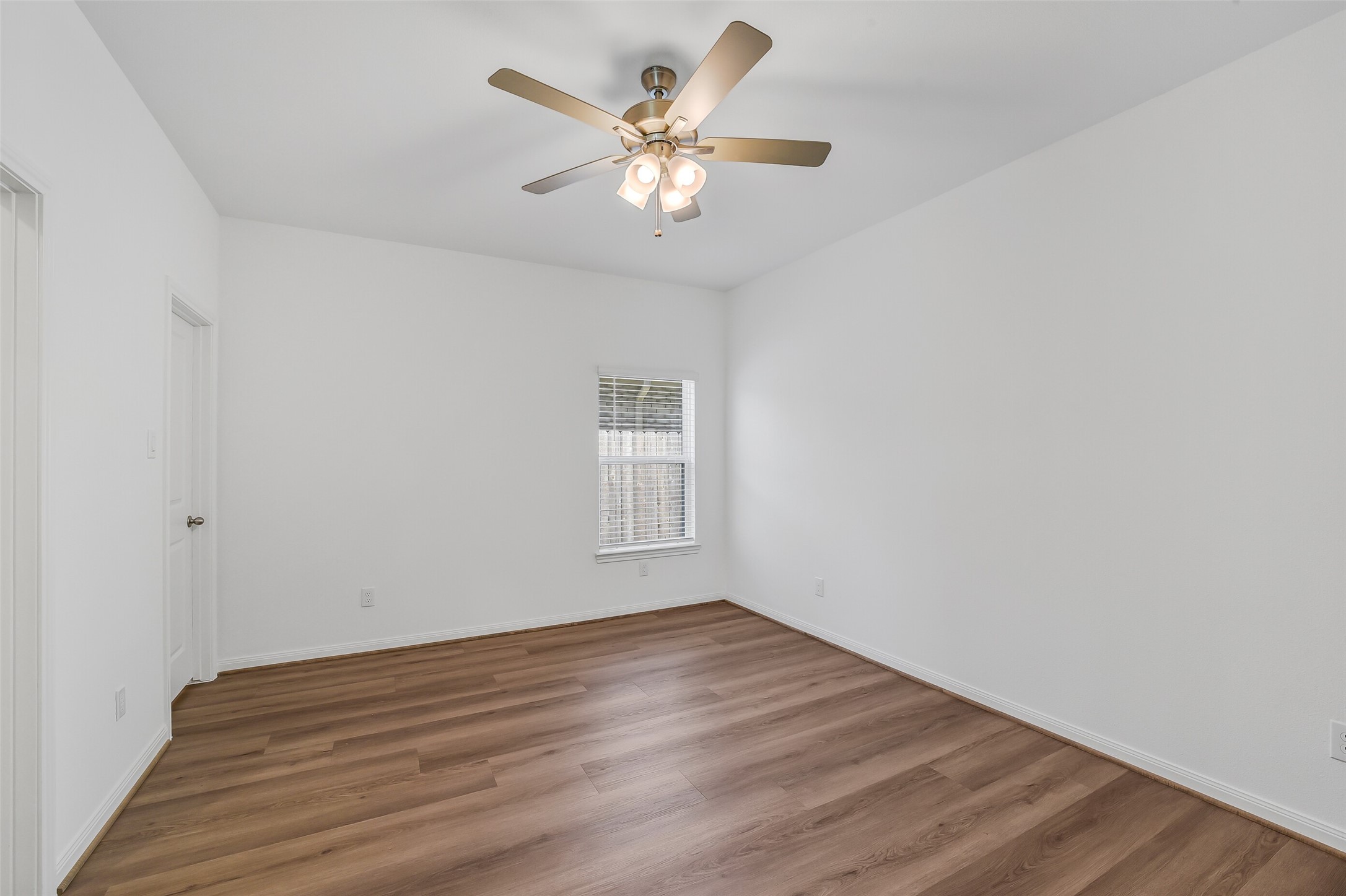 13614 Pine Drive Property Photo 17