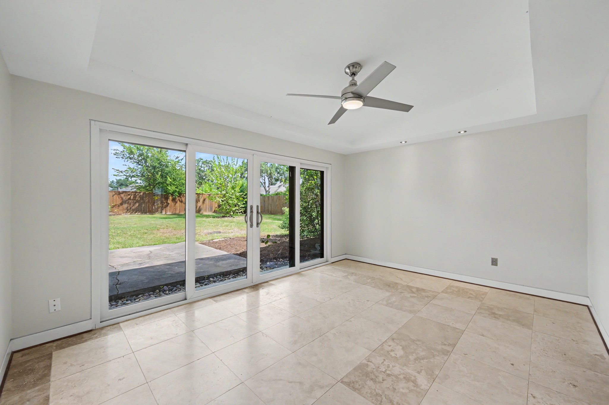 16106 Crawford Street Property Photo 10