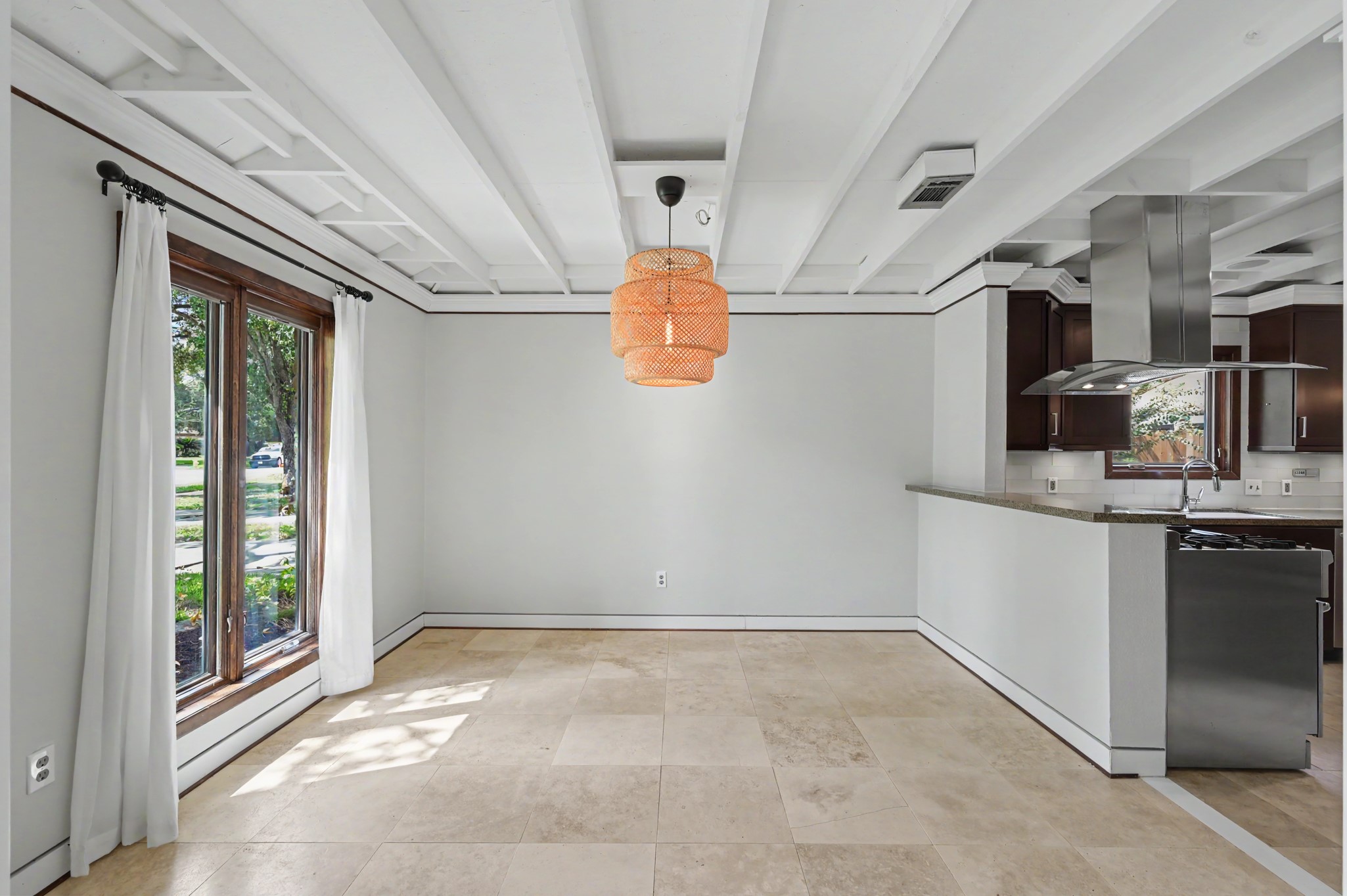16106 Crawford Street Property Photo 12