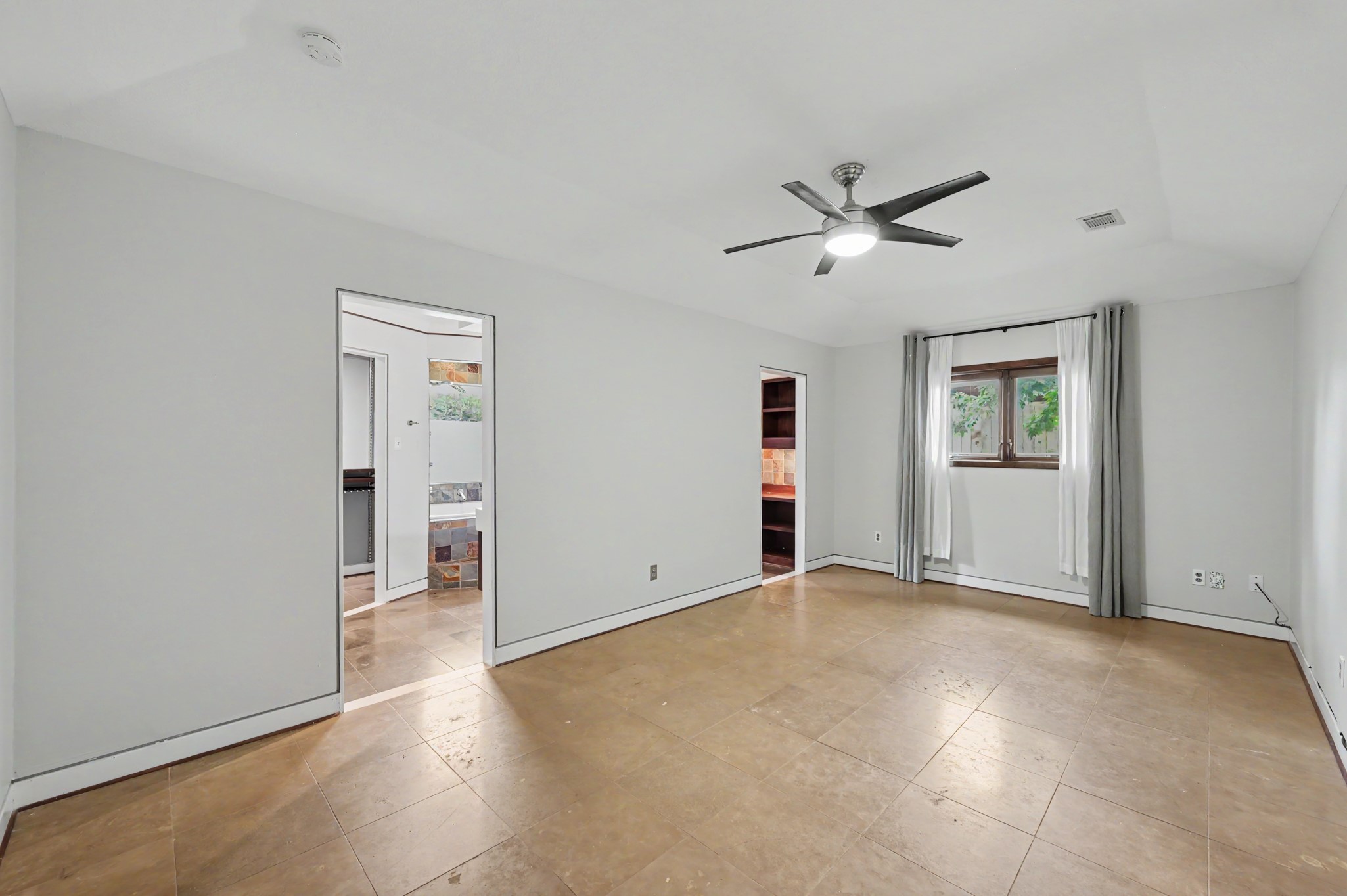 16106 Crawford Street Property Photo 20