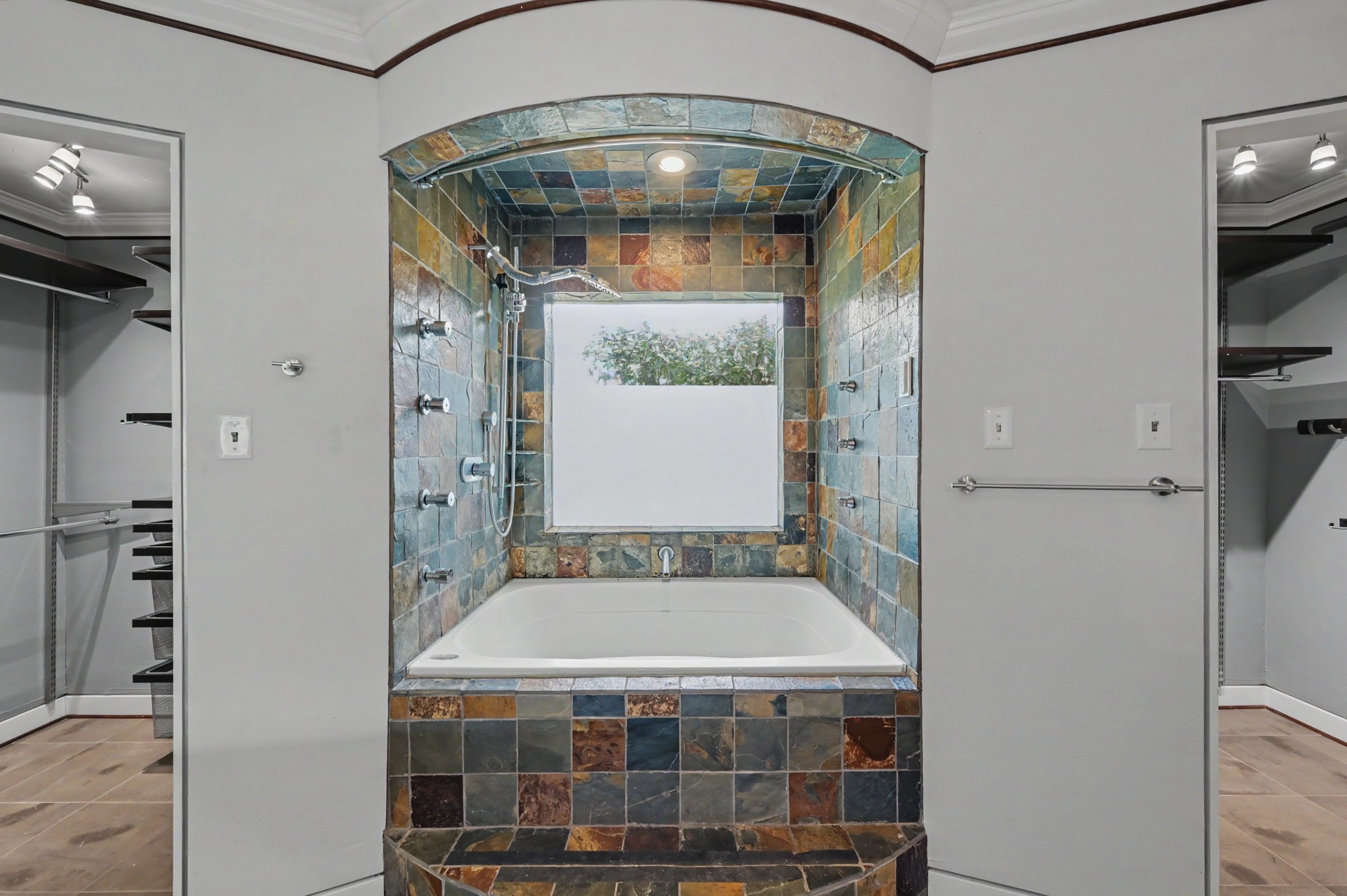 16106 Crawford Street Property Photo 24