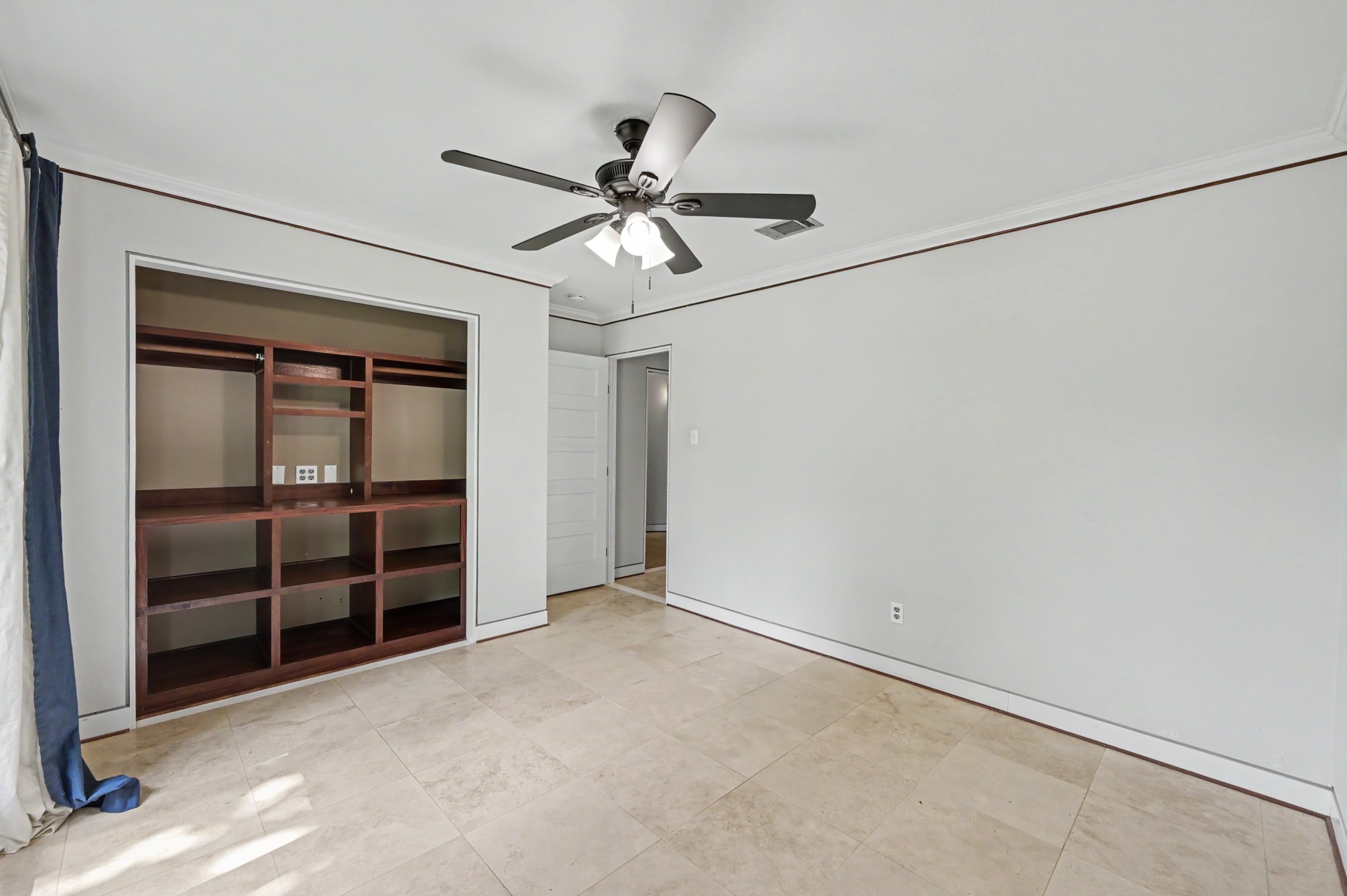 16106 Crawford Street Property Photo 31