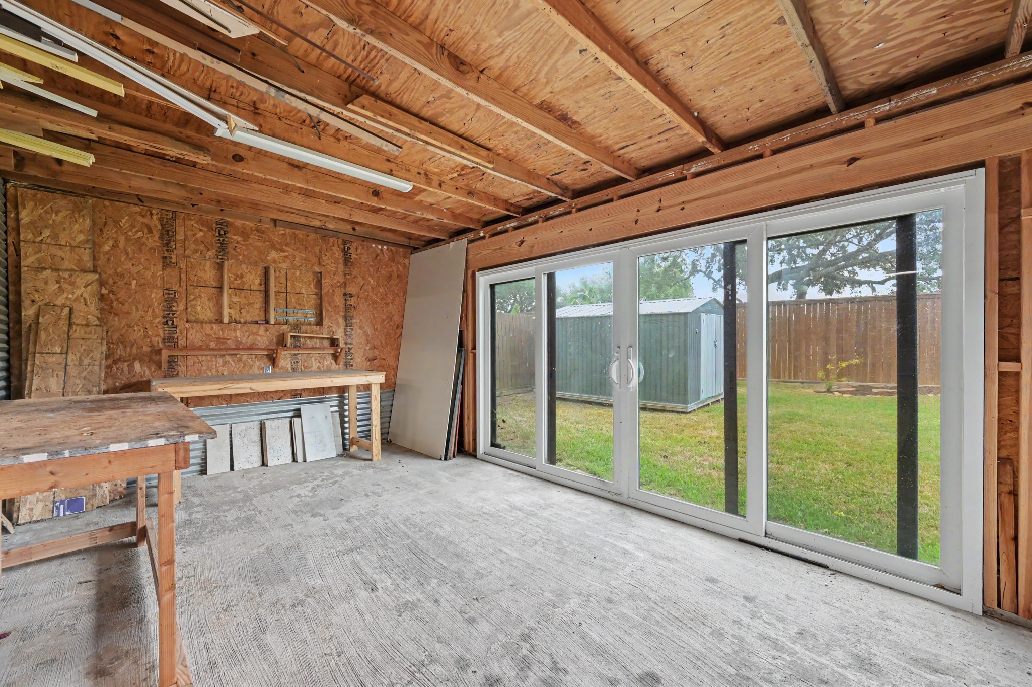 16106 Crawford Street Property Photo 38