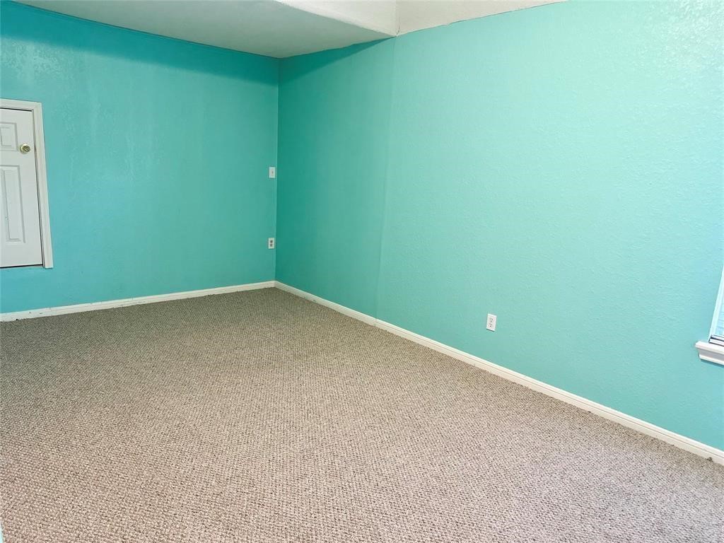 3723 Tumbling Falls Drive Property Photo 14