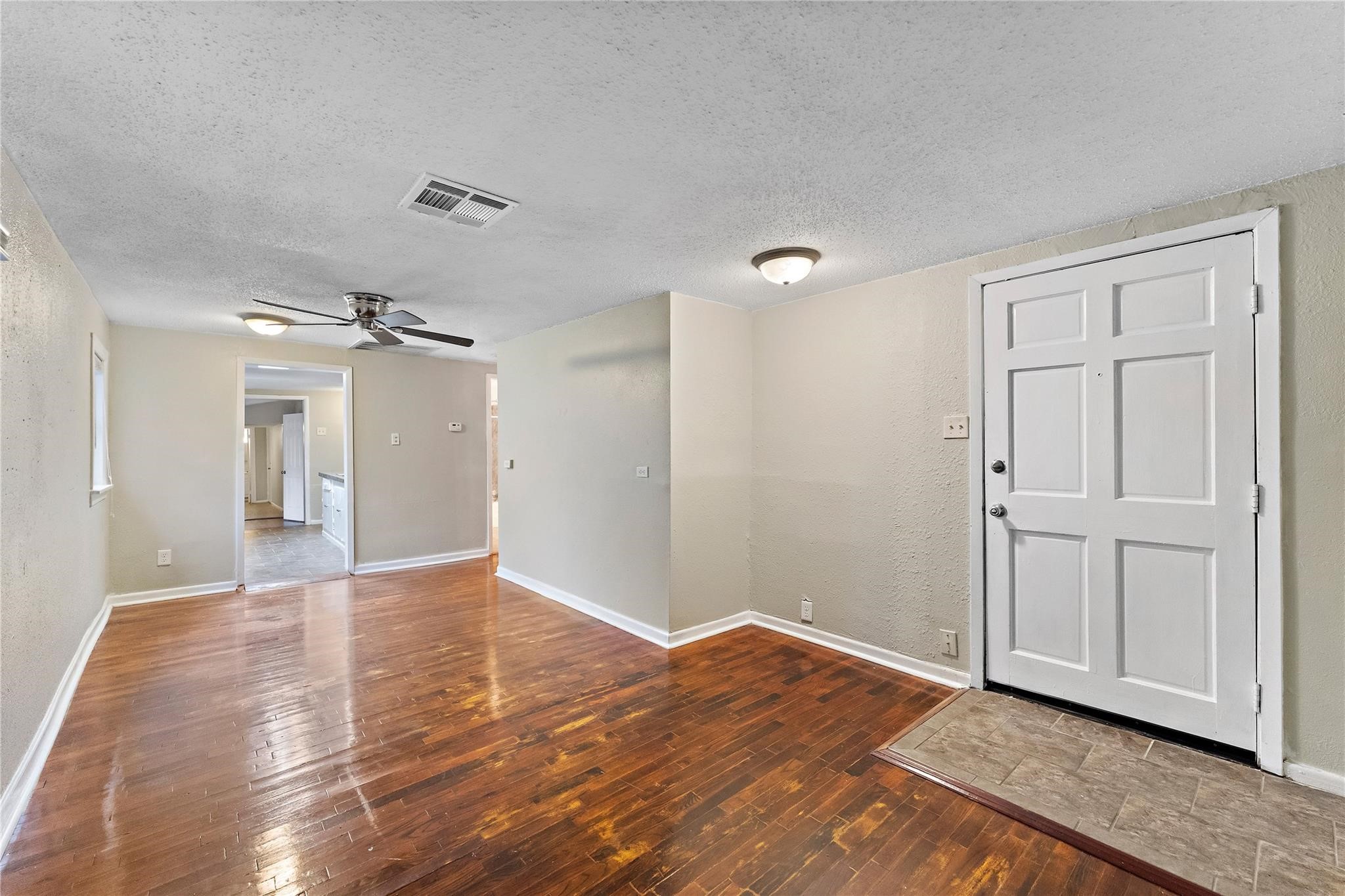 1231 23rd Street N Property Photo 2