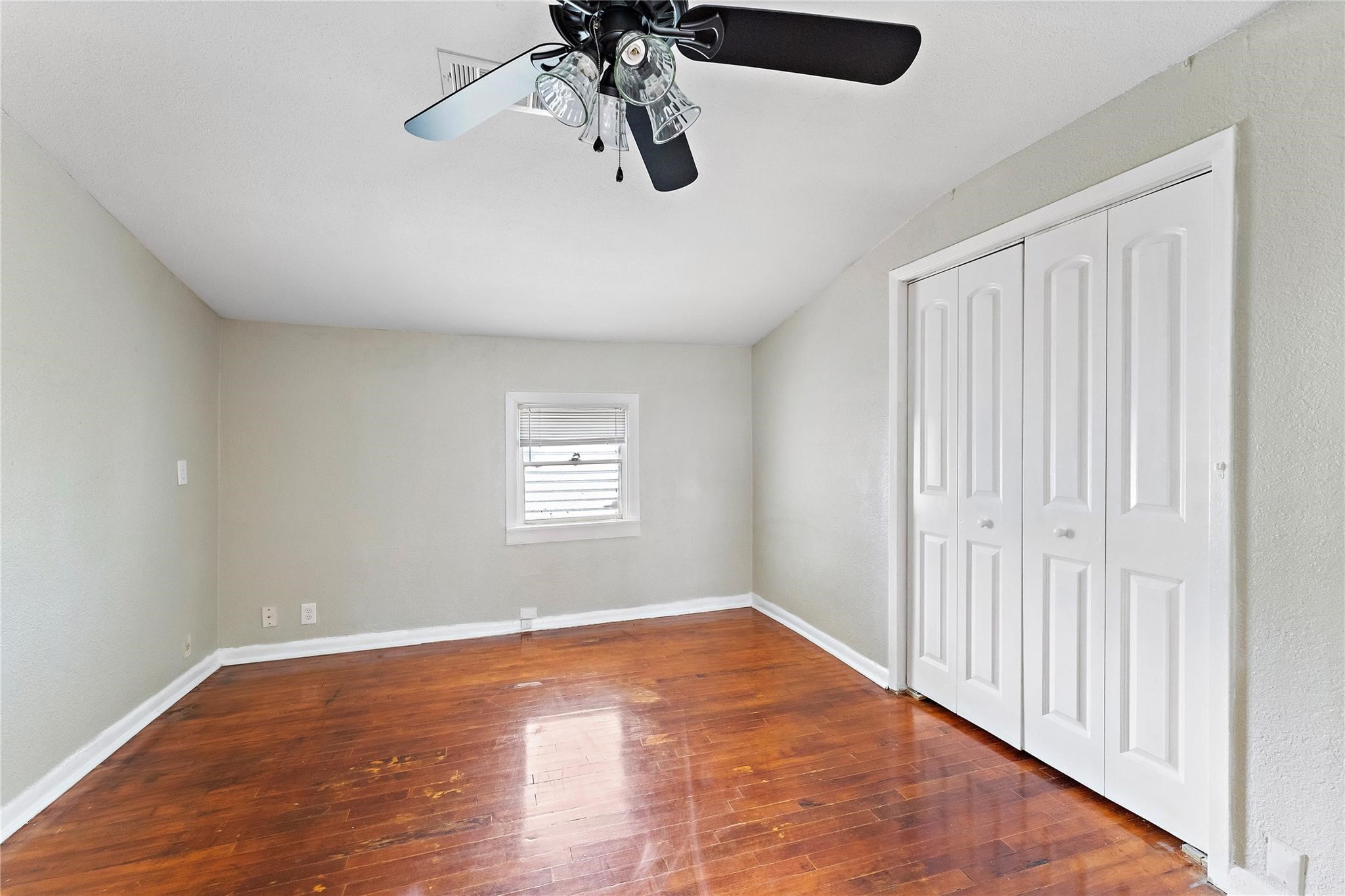 1231 23rd Street N Property Photo 6