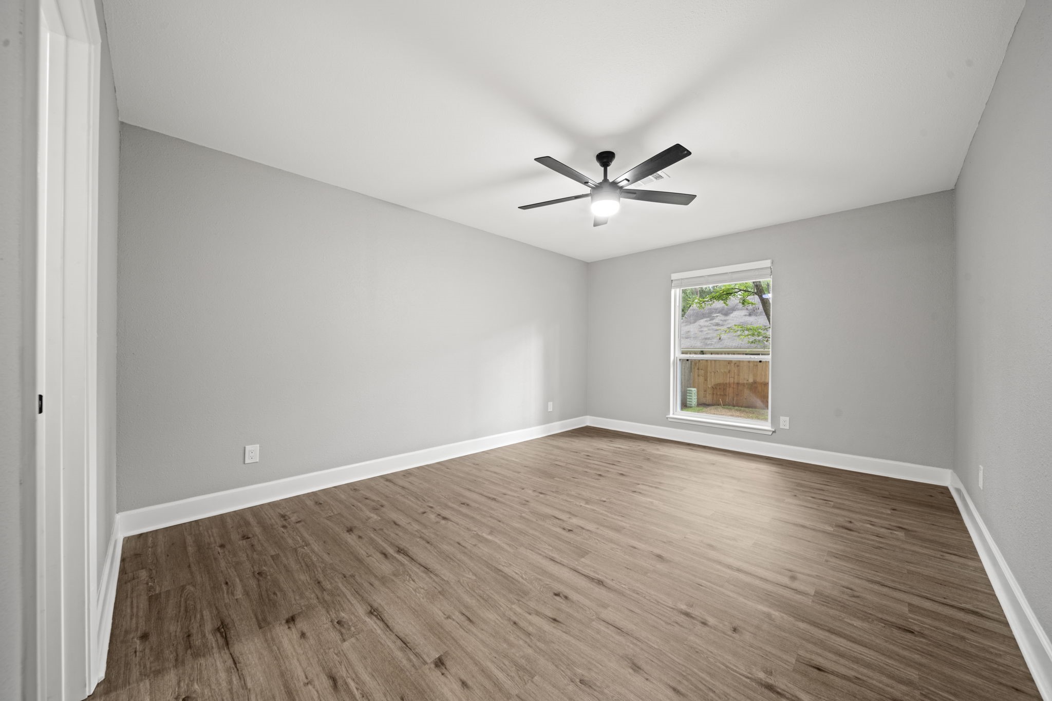 27 Lazy Morning Place Property Photo 8