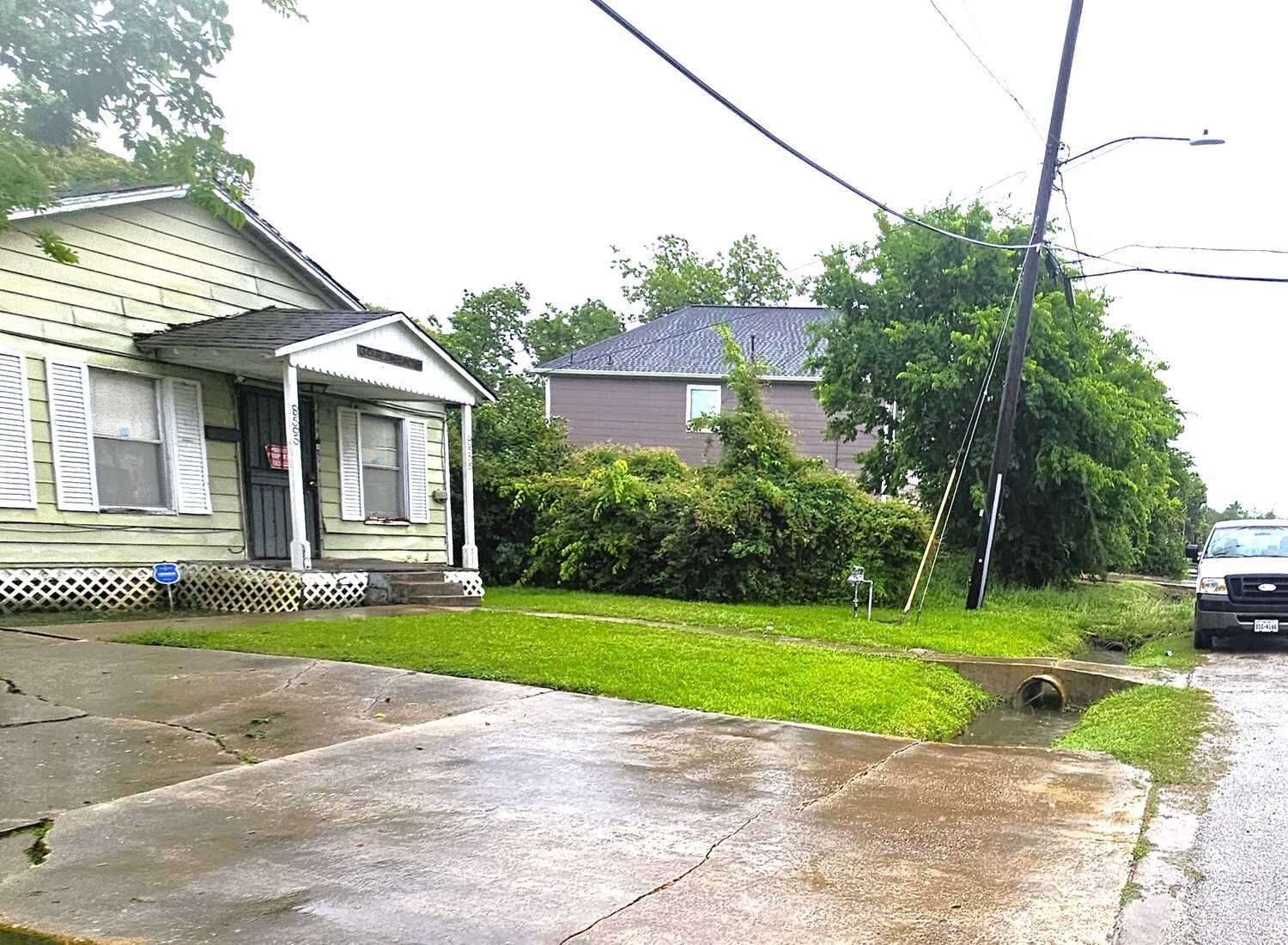 8505 Rubin Street Property Photo 4
