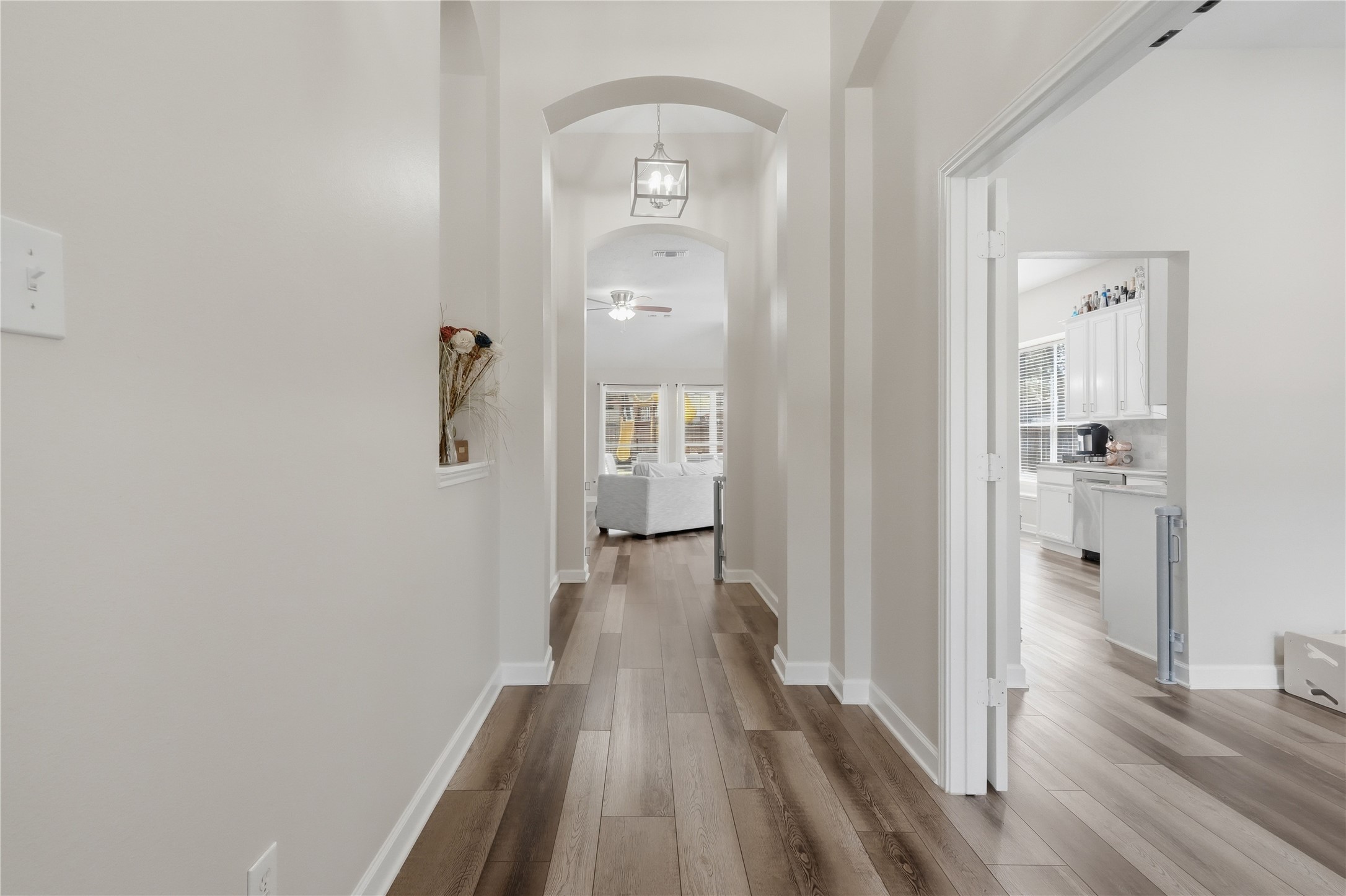28826 Forest Hill Drive Property Photo 4