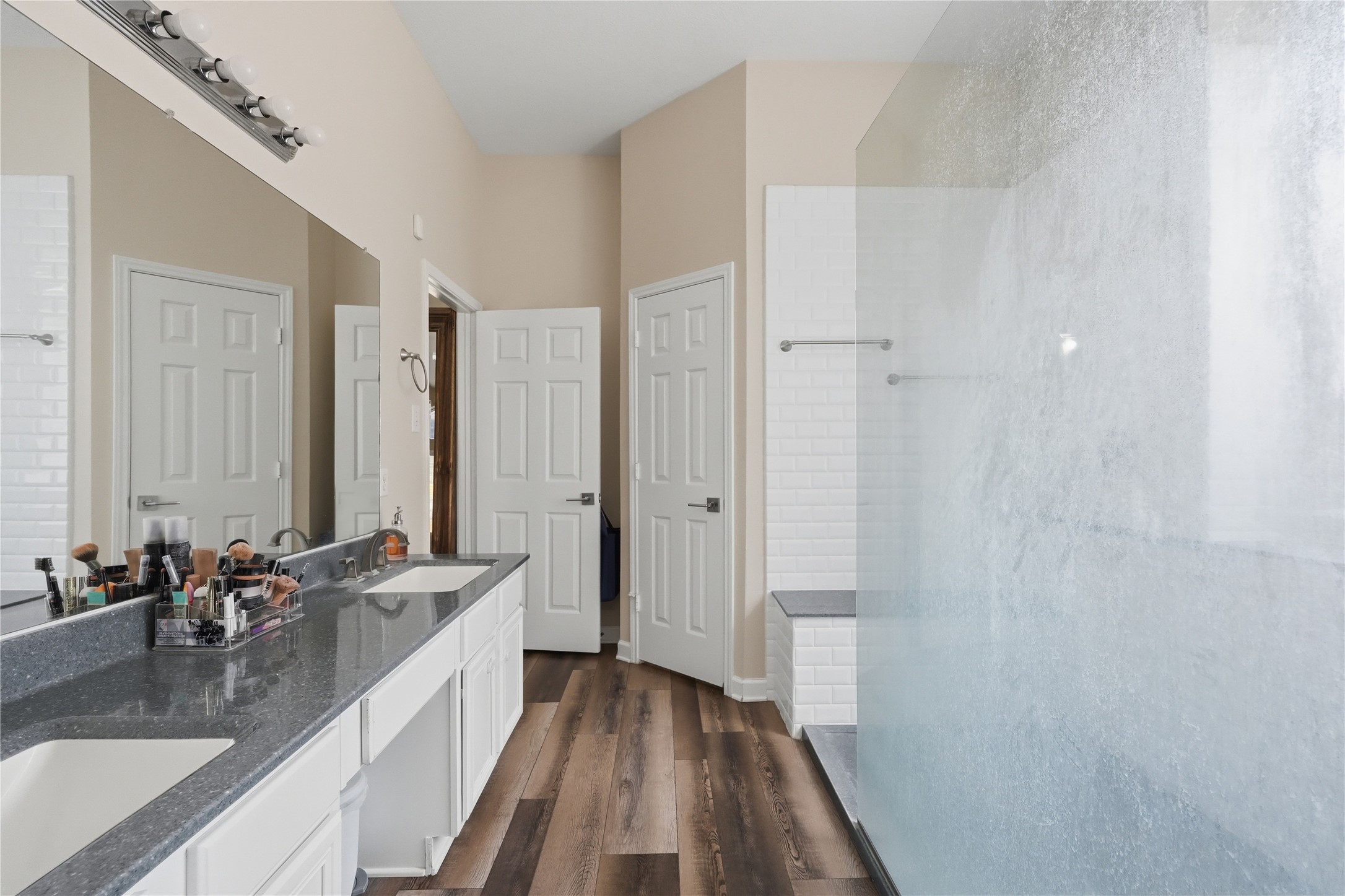 28826 Forest Hill Drive Property Photo 24