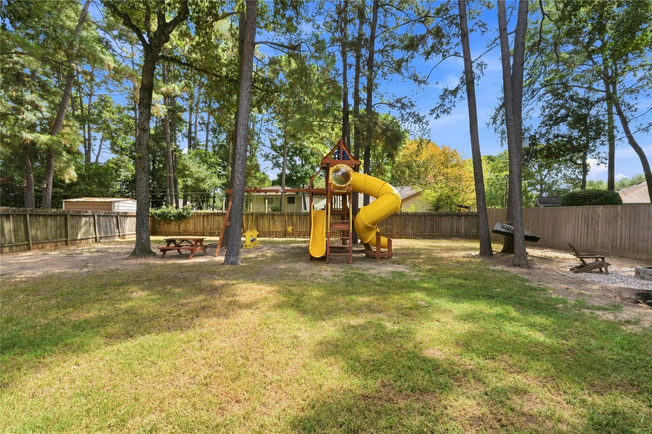 28826 Forest Hill Drive Property Photo 40