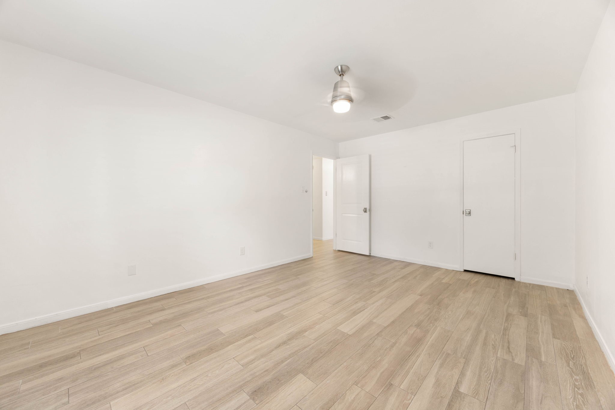 10106 Inwood Drive Property Photo 28