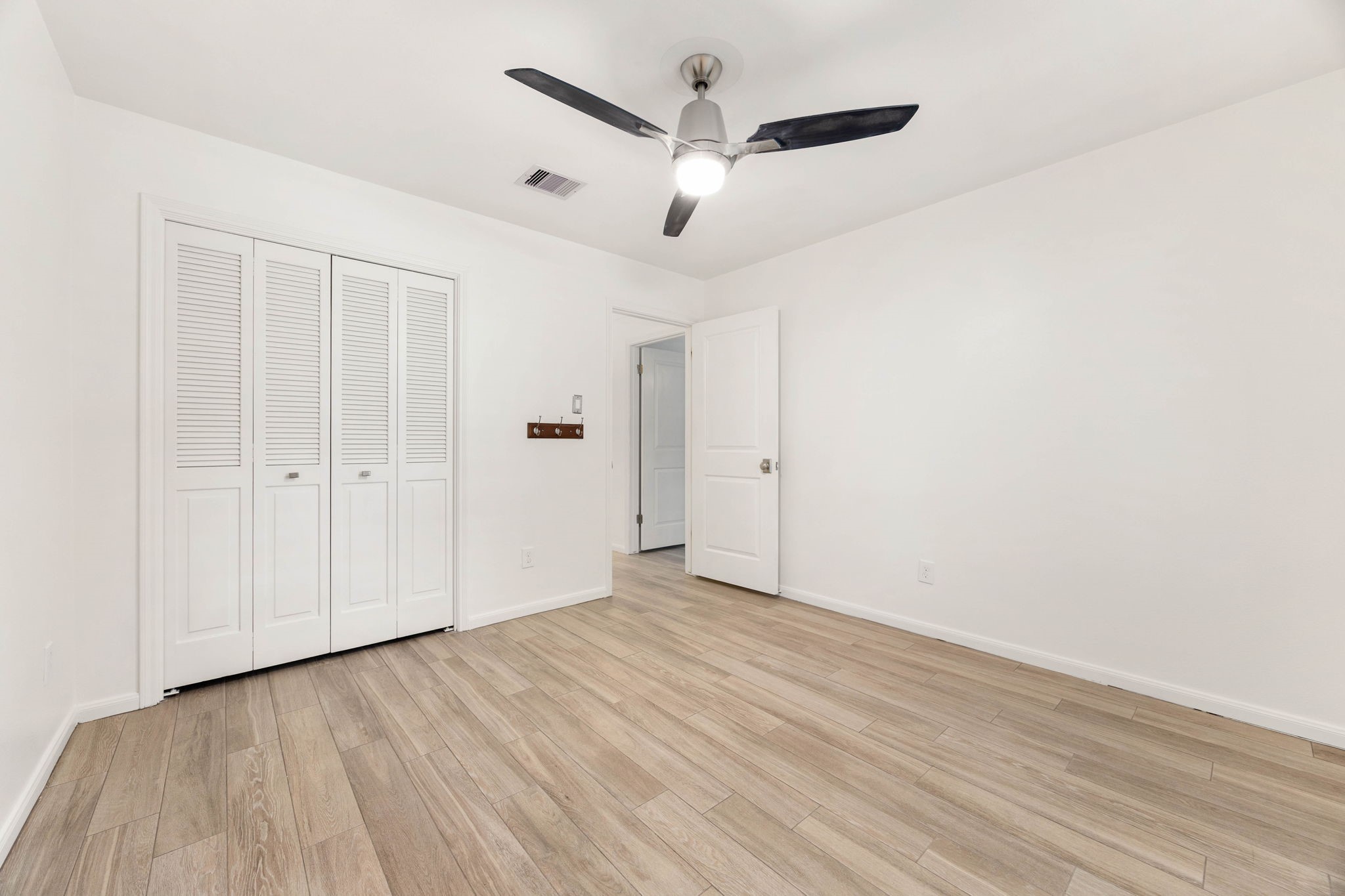 10106 Inwood Drive Property Photo 33