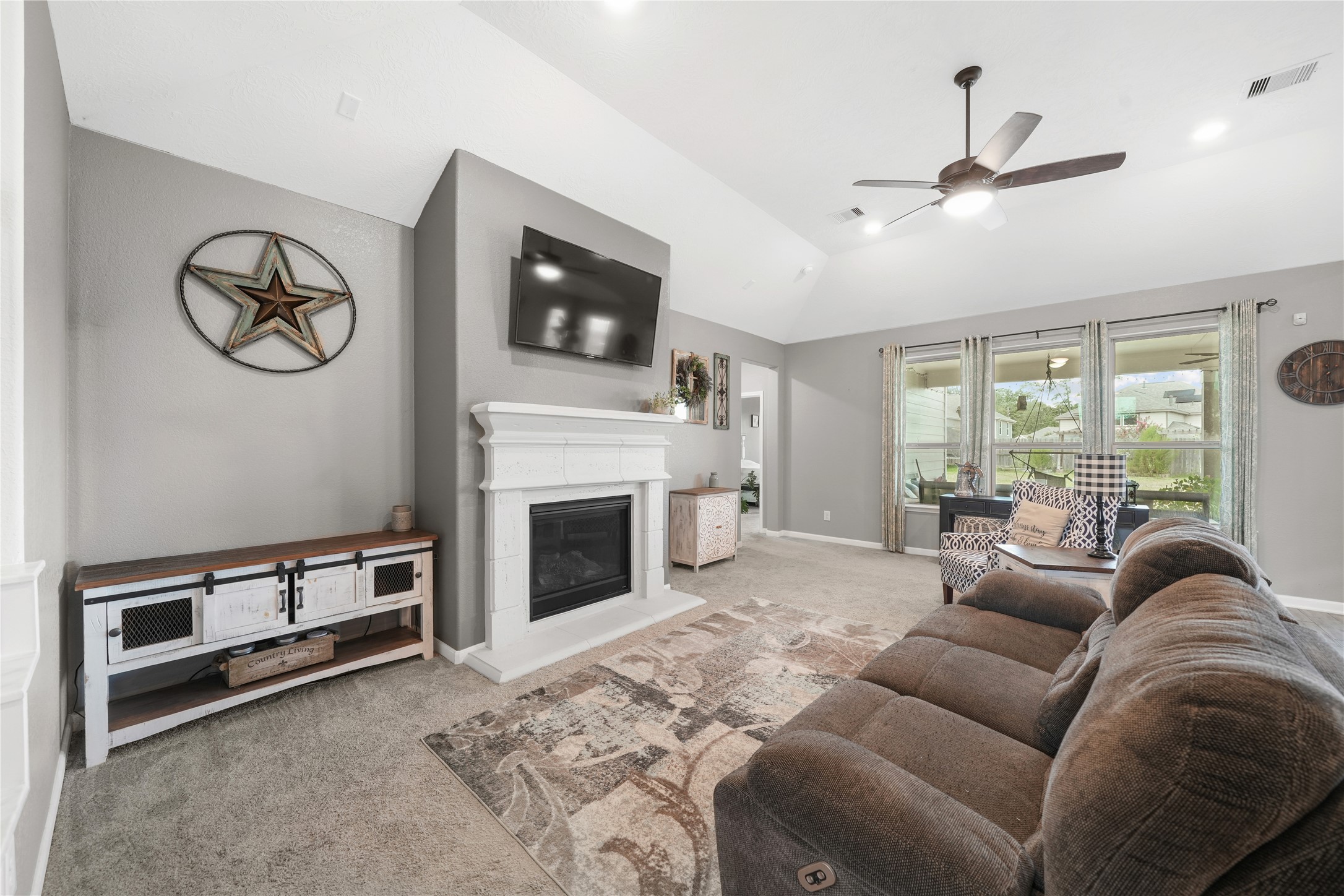 8837 Twin Falls Lane Property Photo 7