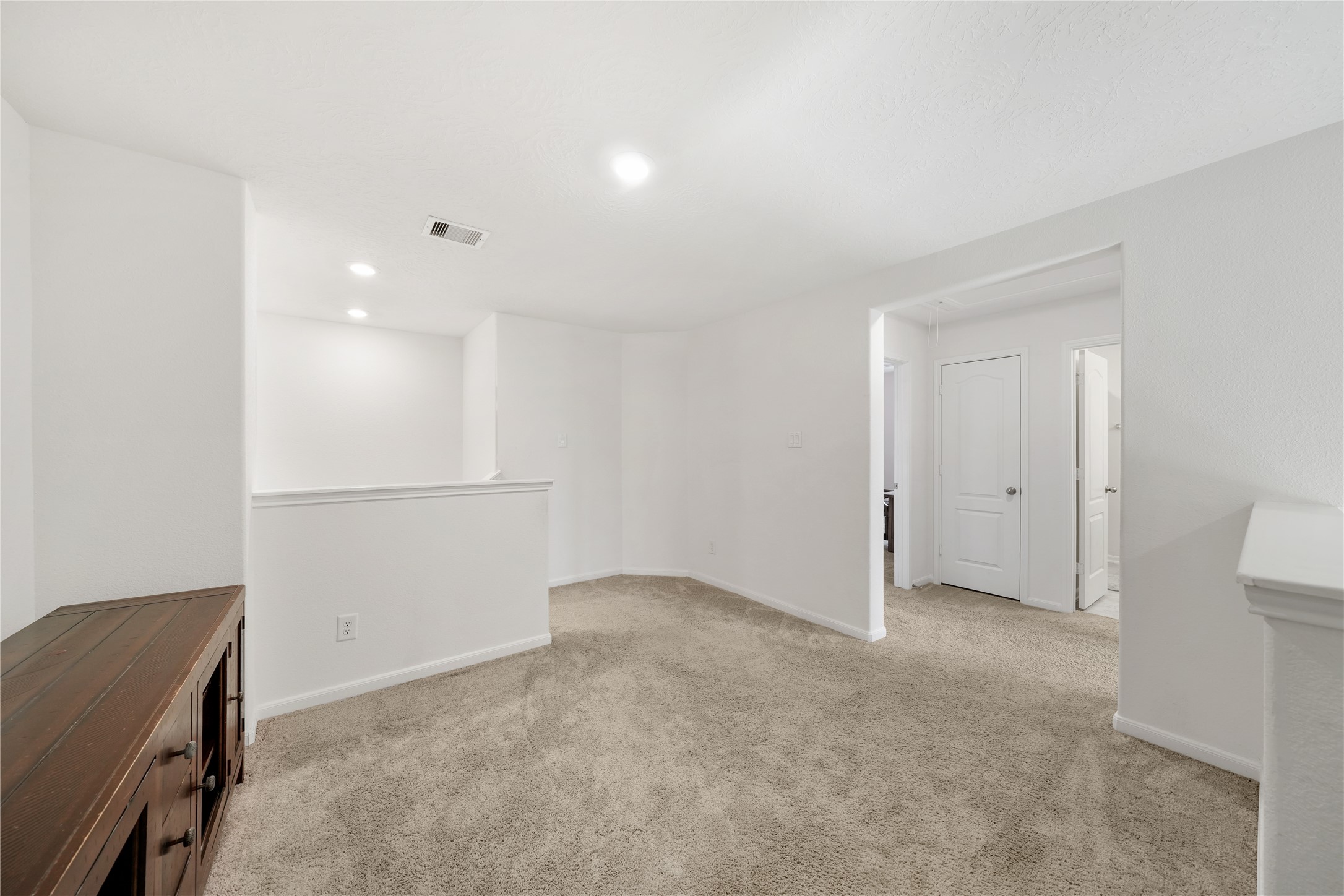 8837 Twin Falls Lane Property Photo 16