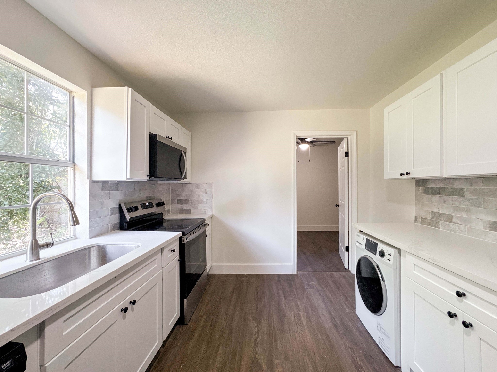 1003 W Hart Avenue Property Photo 11