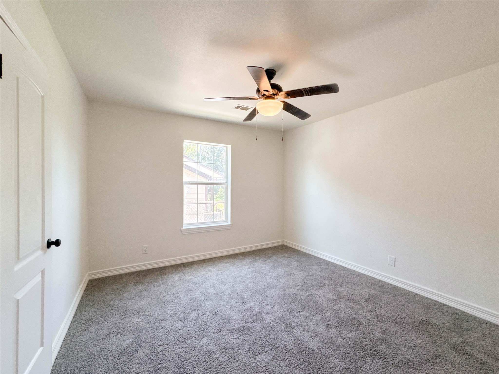 1003 W Hart Avenue Property Photo 17