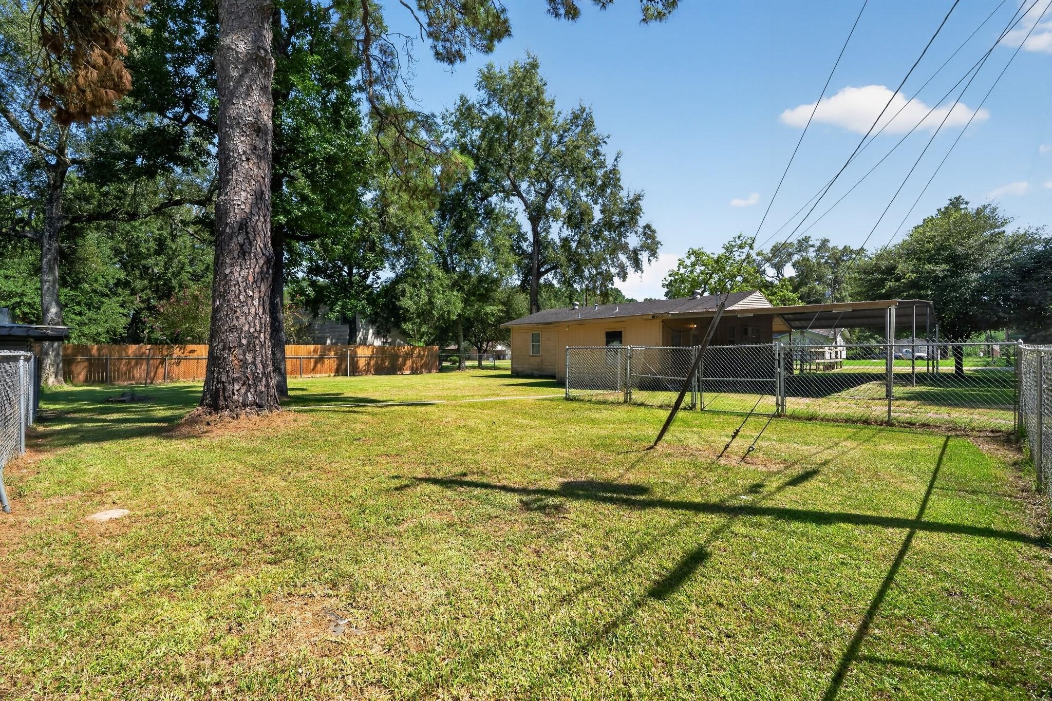 1415 Sharon Street Property Photo 5