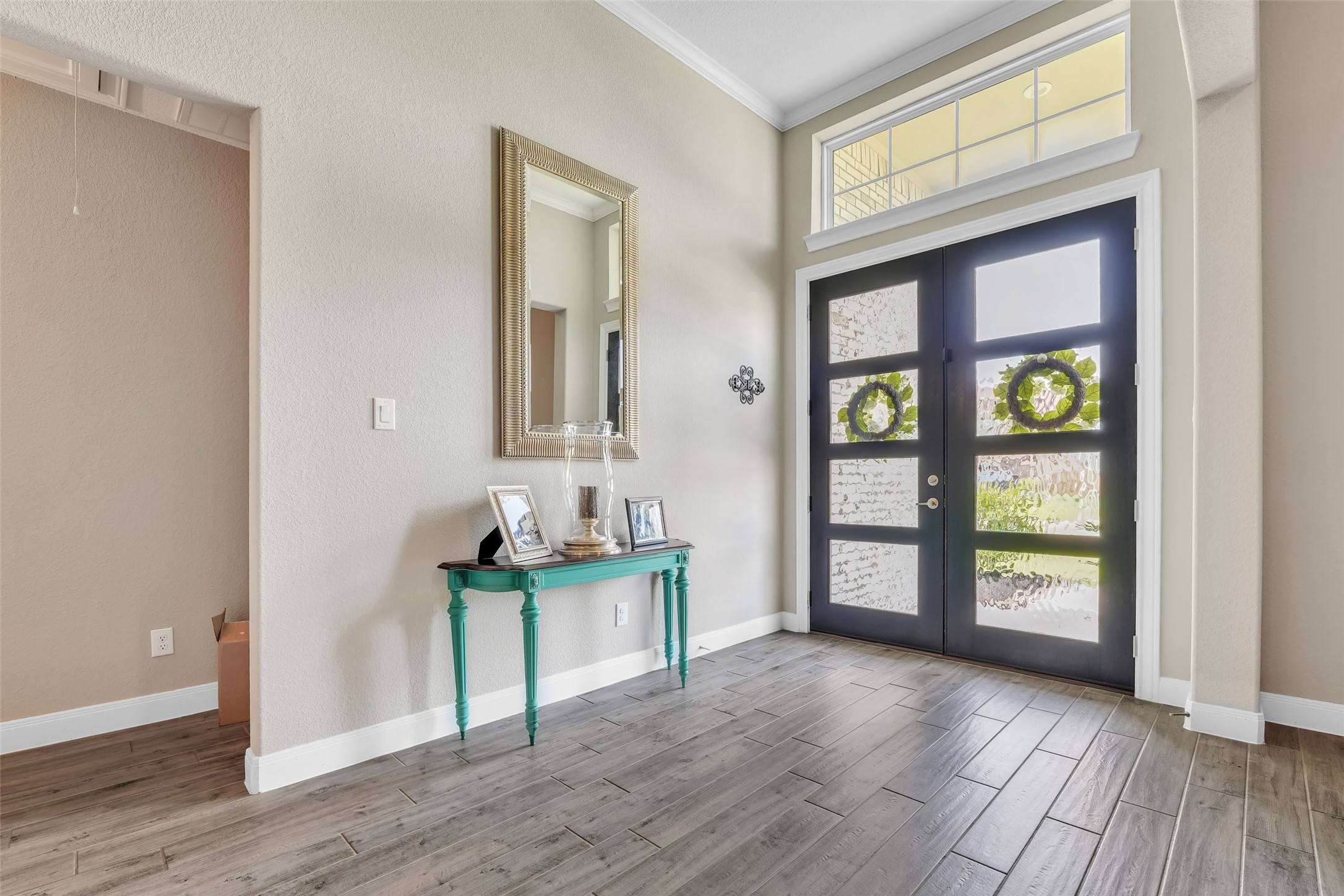 1541 N Blue Bonnet Lane Property Photo 3