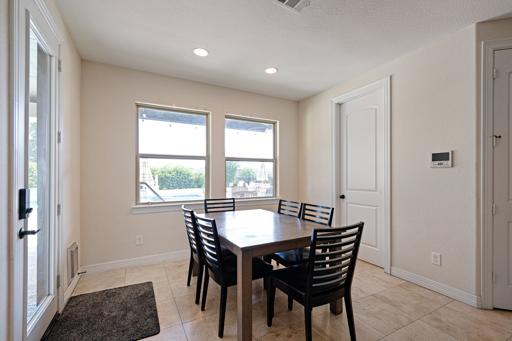 4627 Miramar Drive Property Photo 10