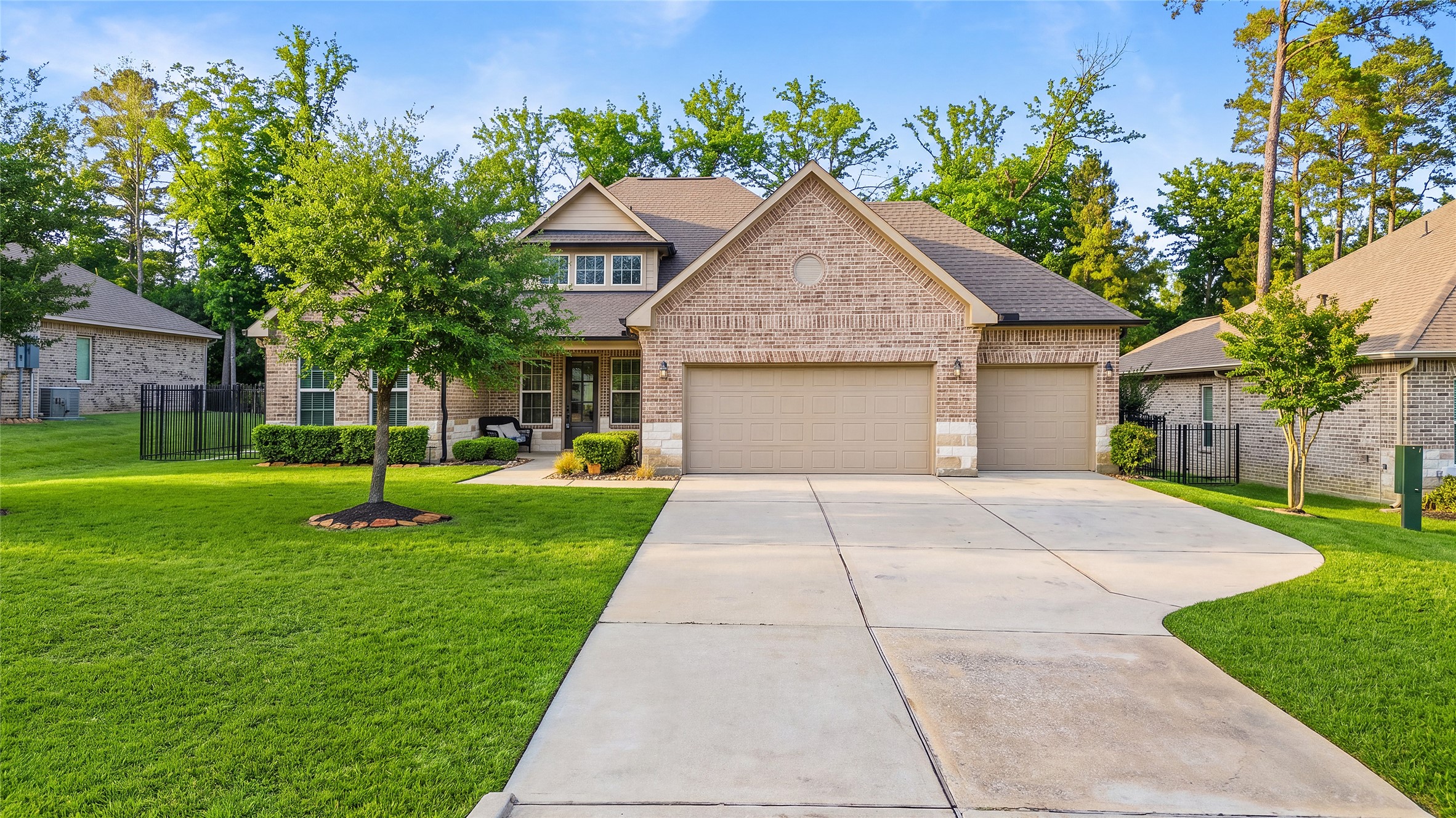 21258 Hidden Bend Loop Property Photo 1