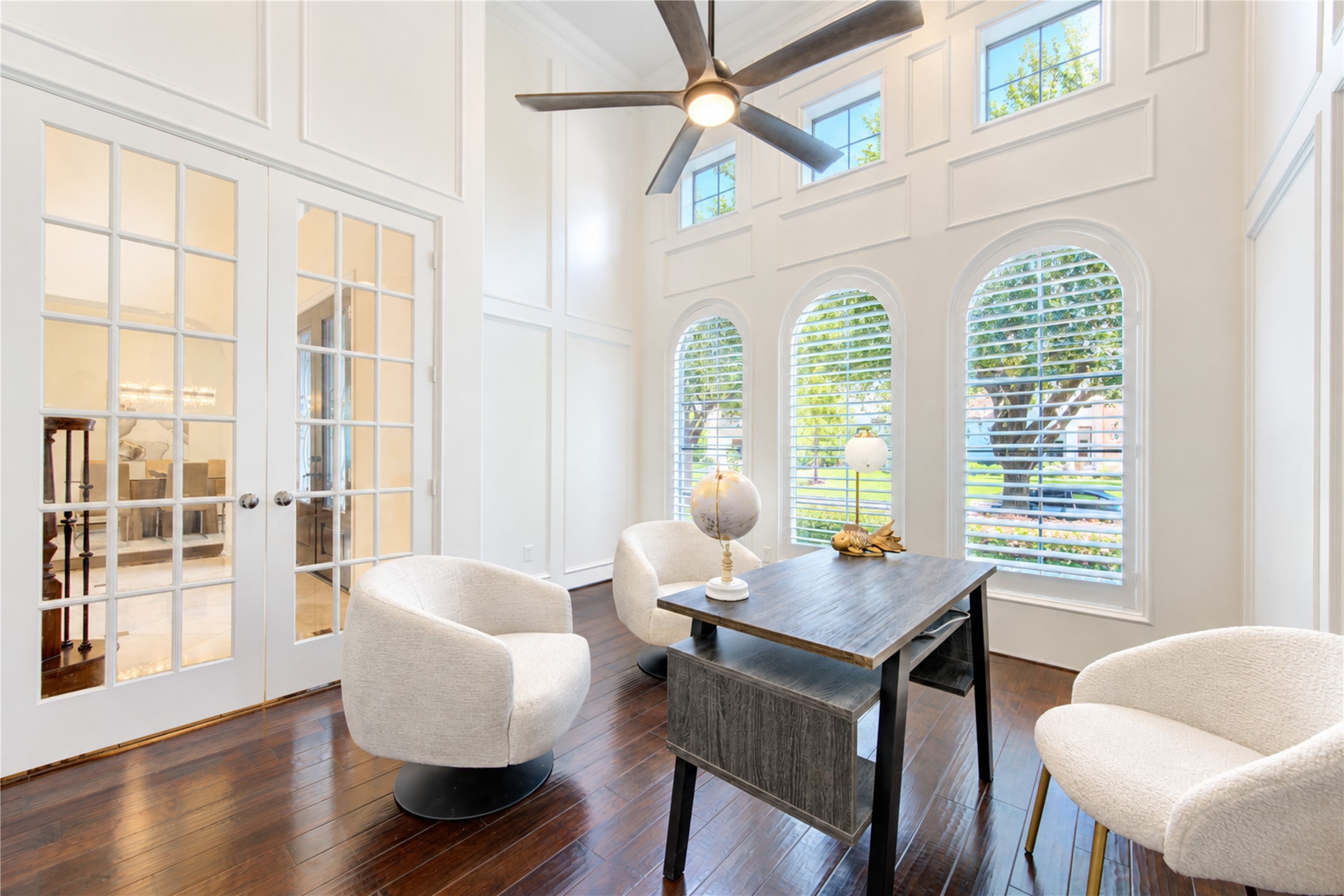 14014 Hampton Cove Drive Property Photo 2